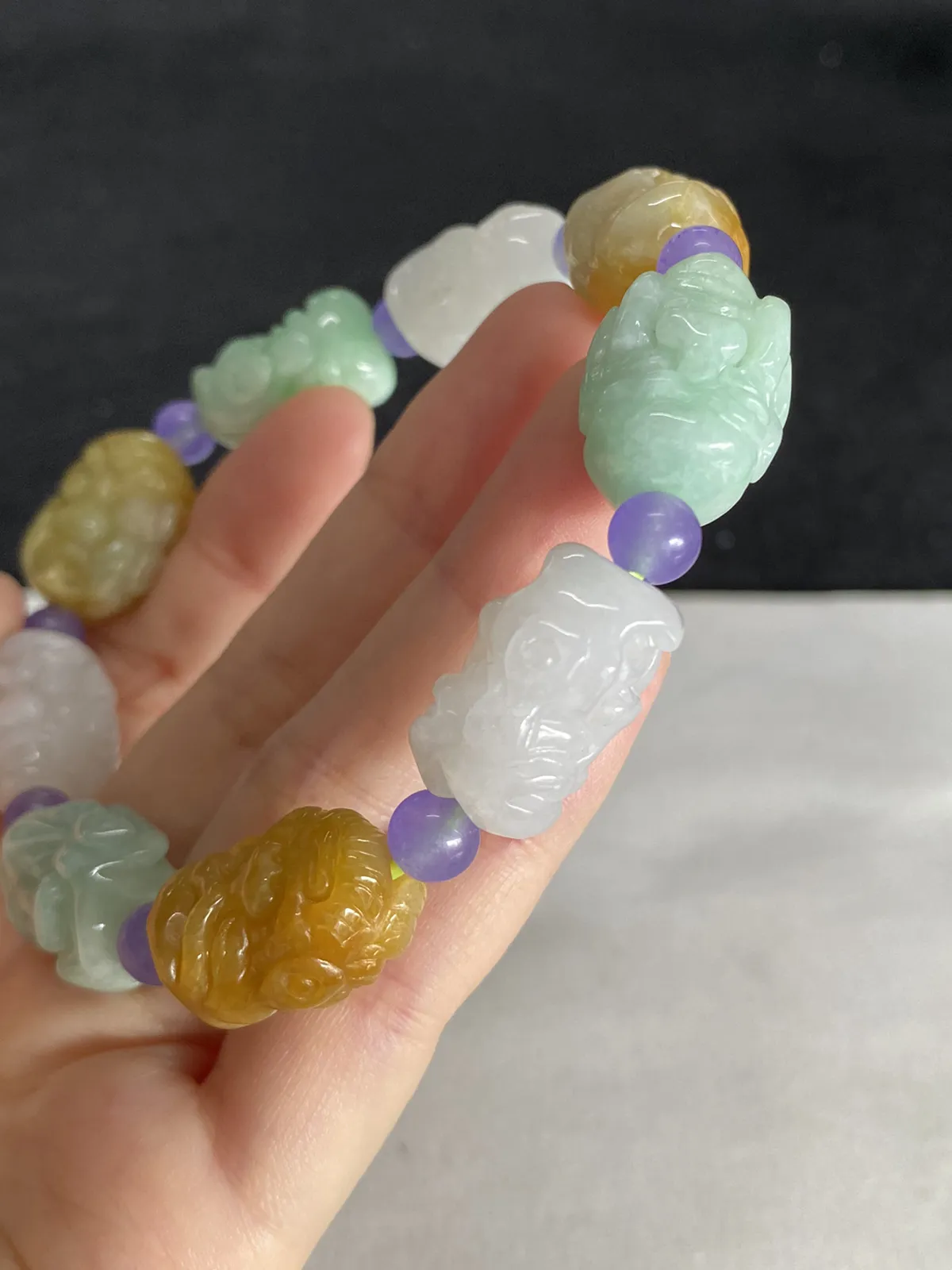 翡翠手链，配珠未测