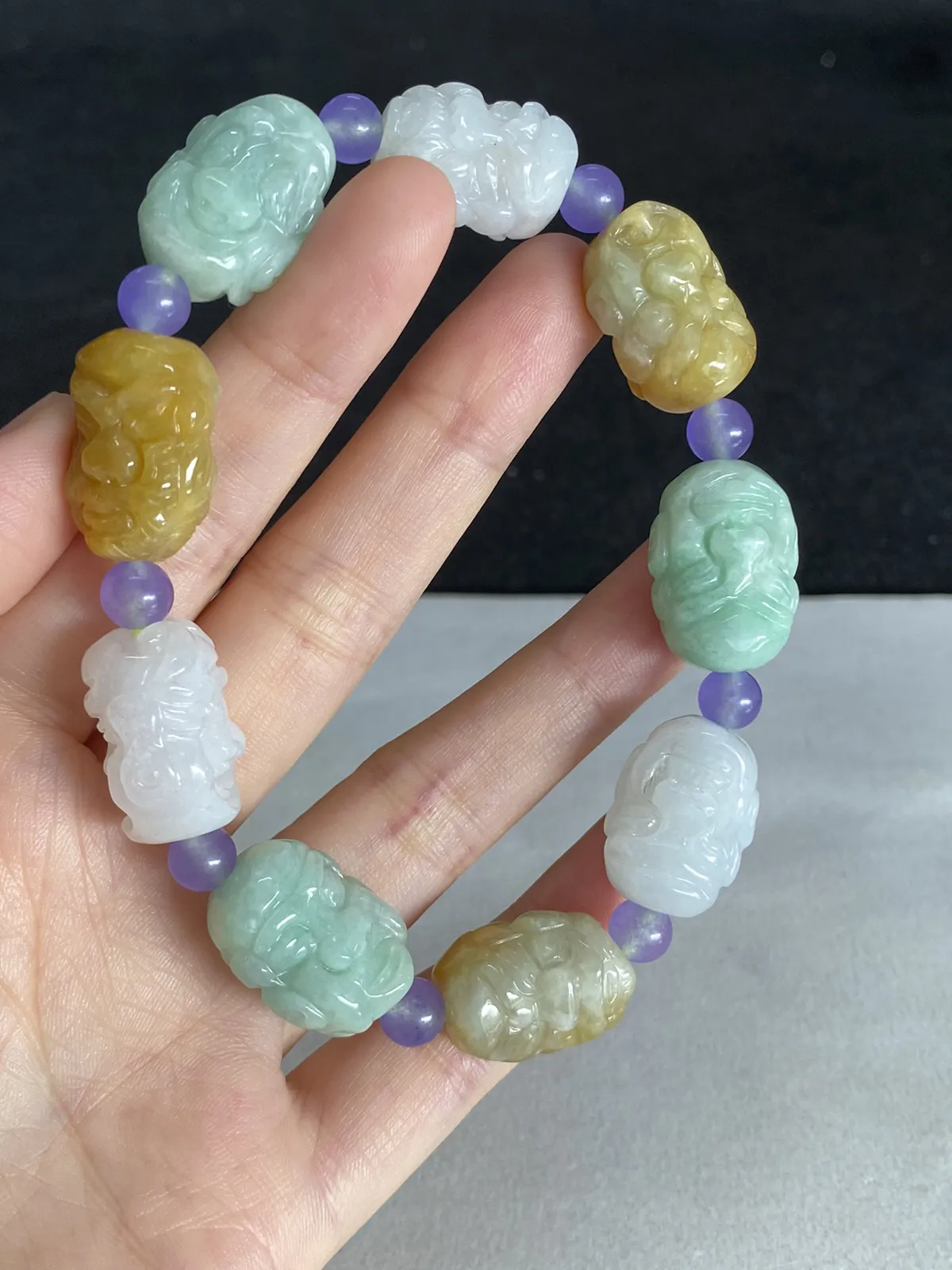 翡翠手链，配珠未测