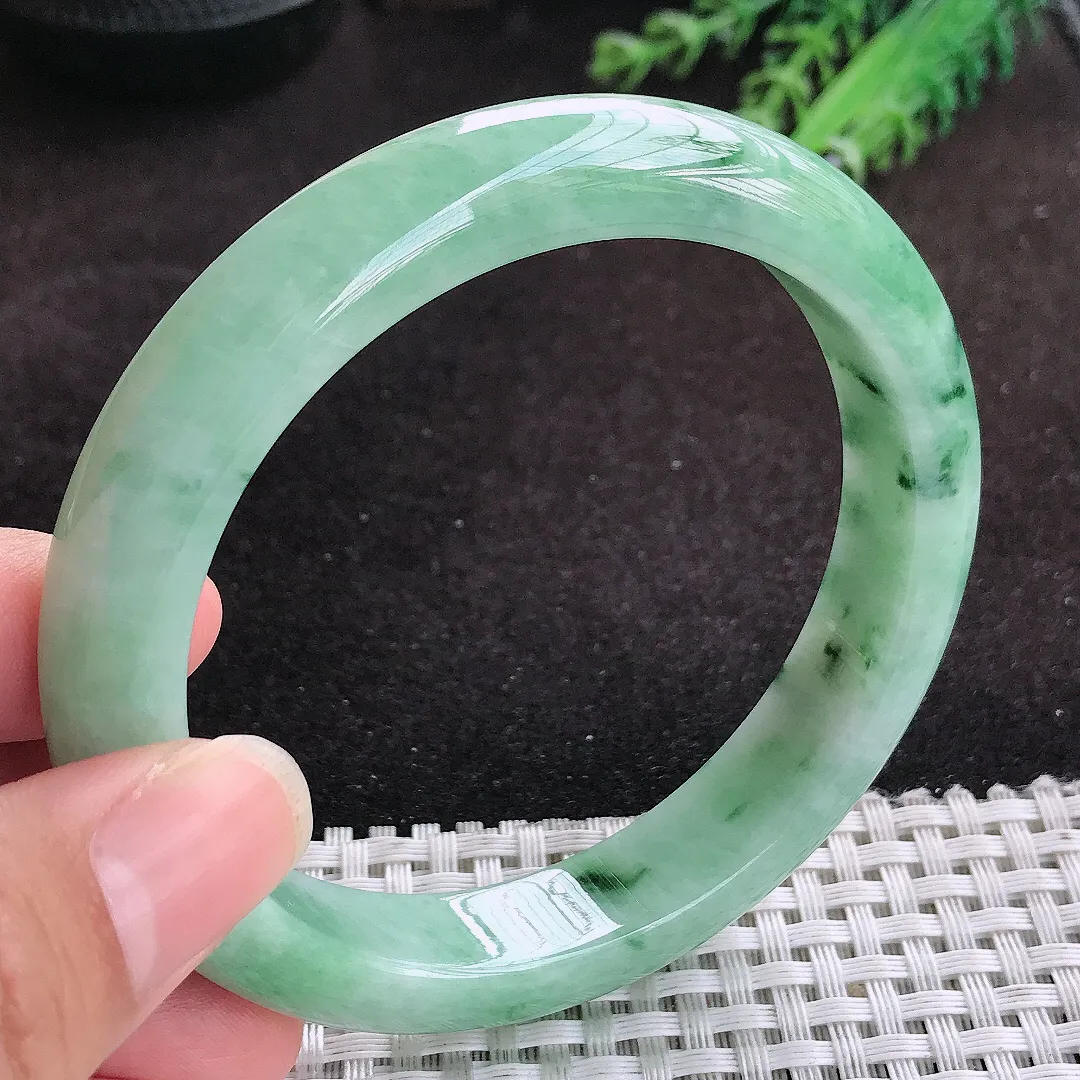 自然光61.5/12.3/8.8老坑精美飘花大圈口手镯玉镯子美人镯手环