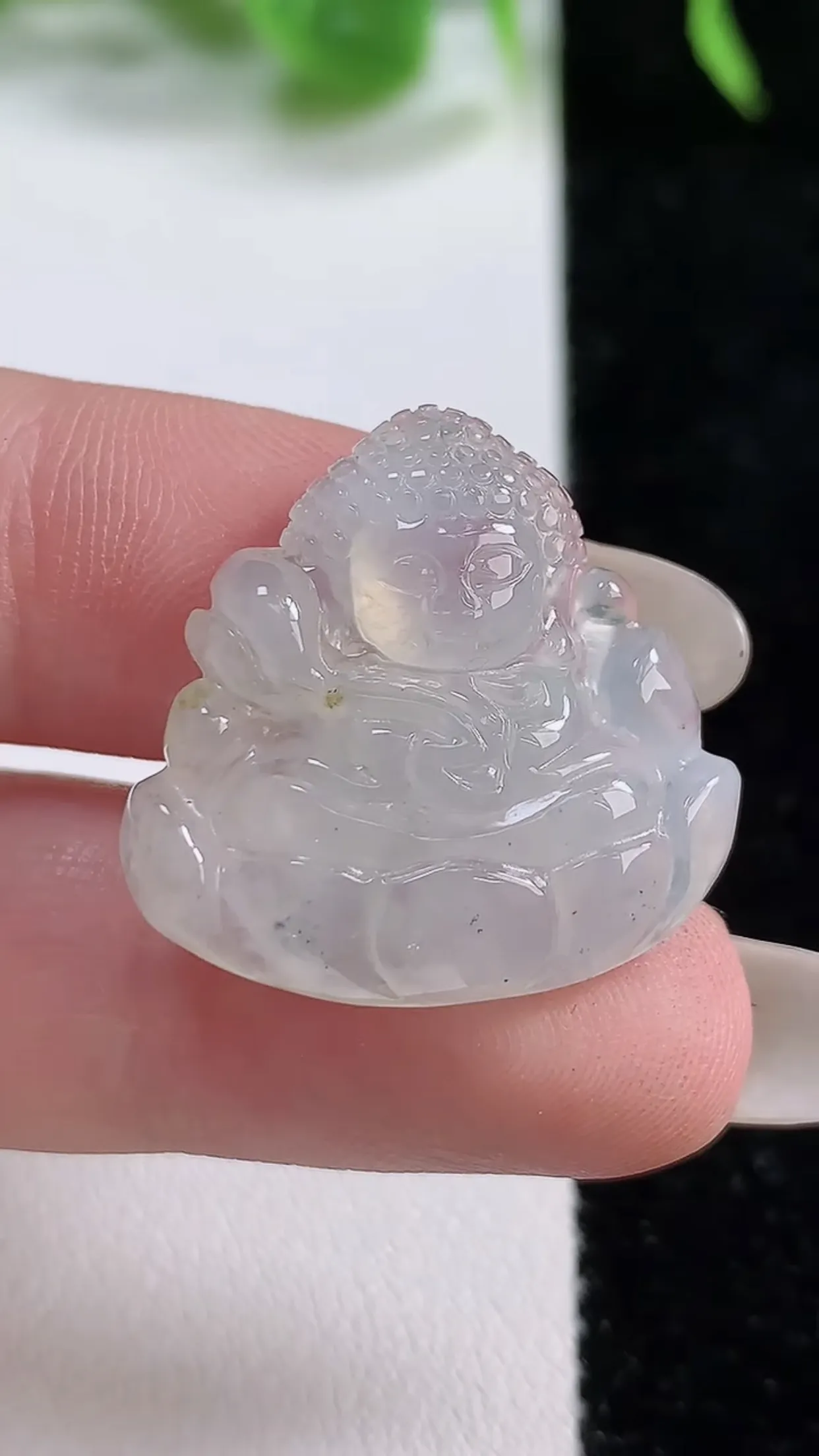 缅甸天然翡翠a货 老坑料起胶冰种 白冰宝宝佛吊坠，尺寸23.6-24.4-5.8mm  y 5.23