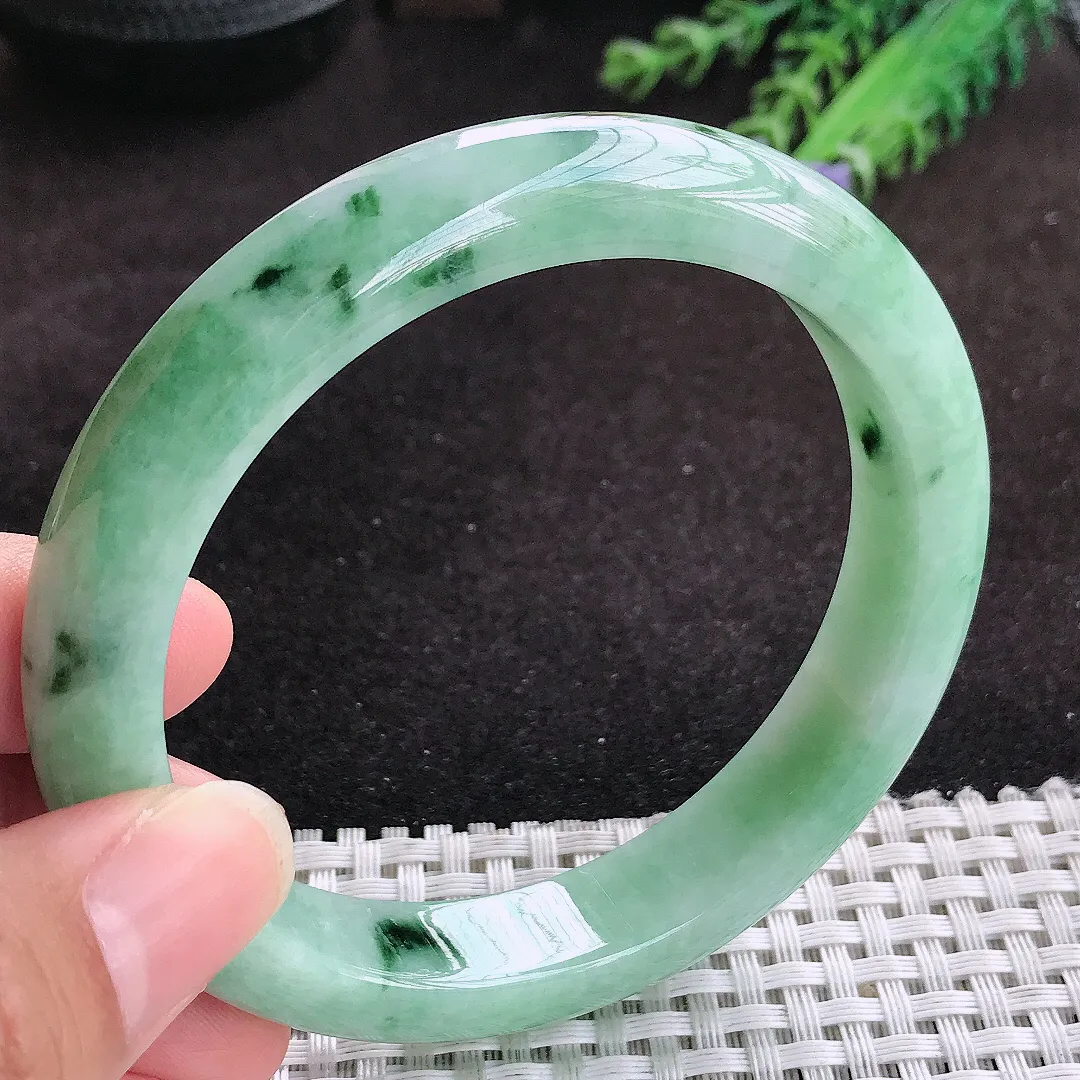 自然光61.5/12.3/8.8老坑精美飘花大圈口手镯玉镯子美人镯手环