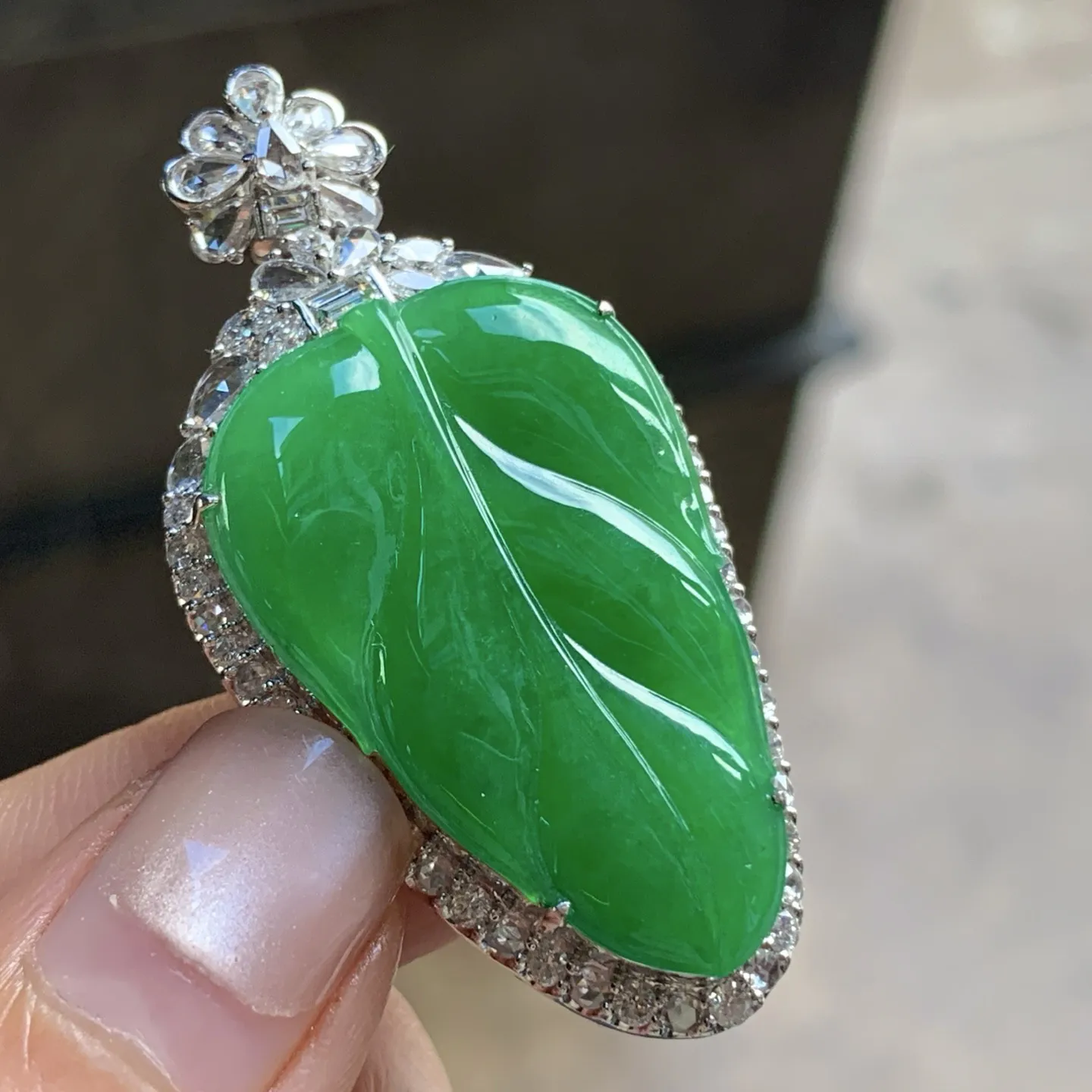 辣绿色叶子^_^颜色鲜艳 玉质温润