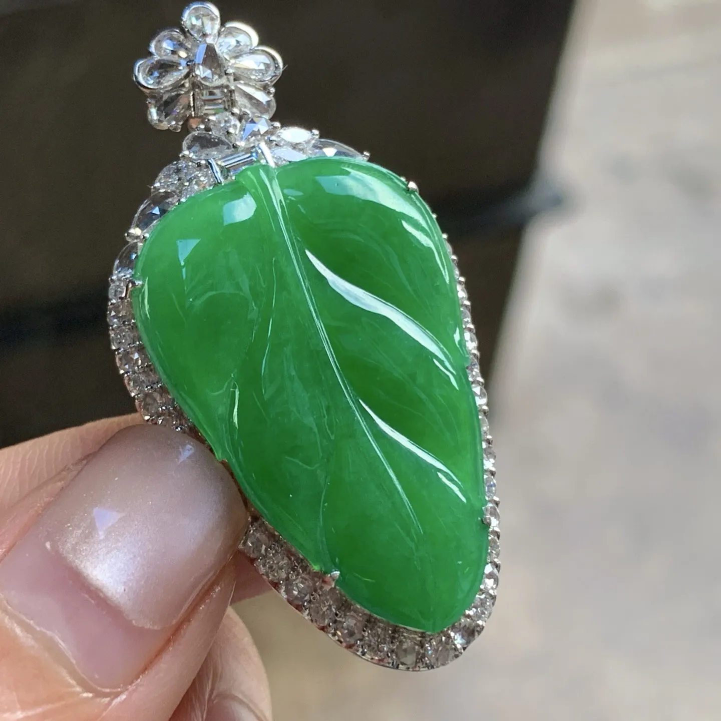 辣绿色叶子^_^颜色鲜艳 玉质温润