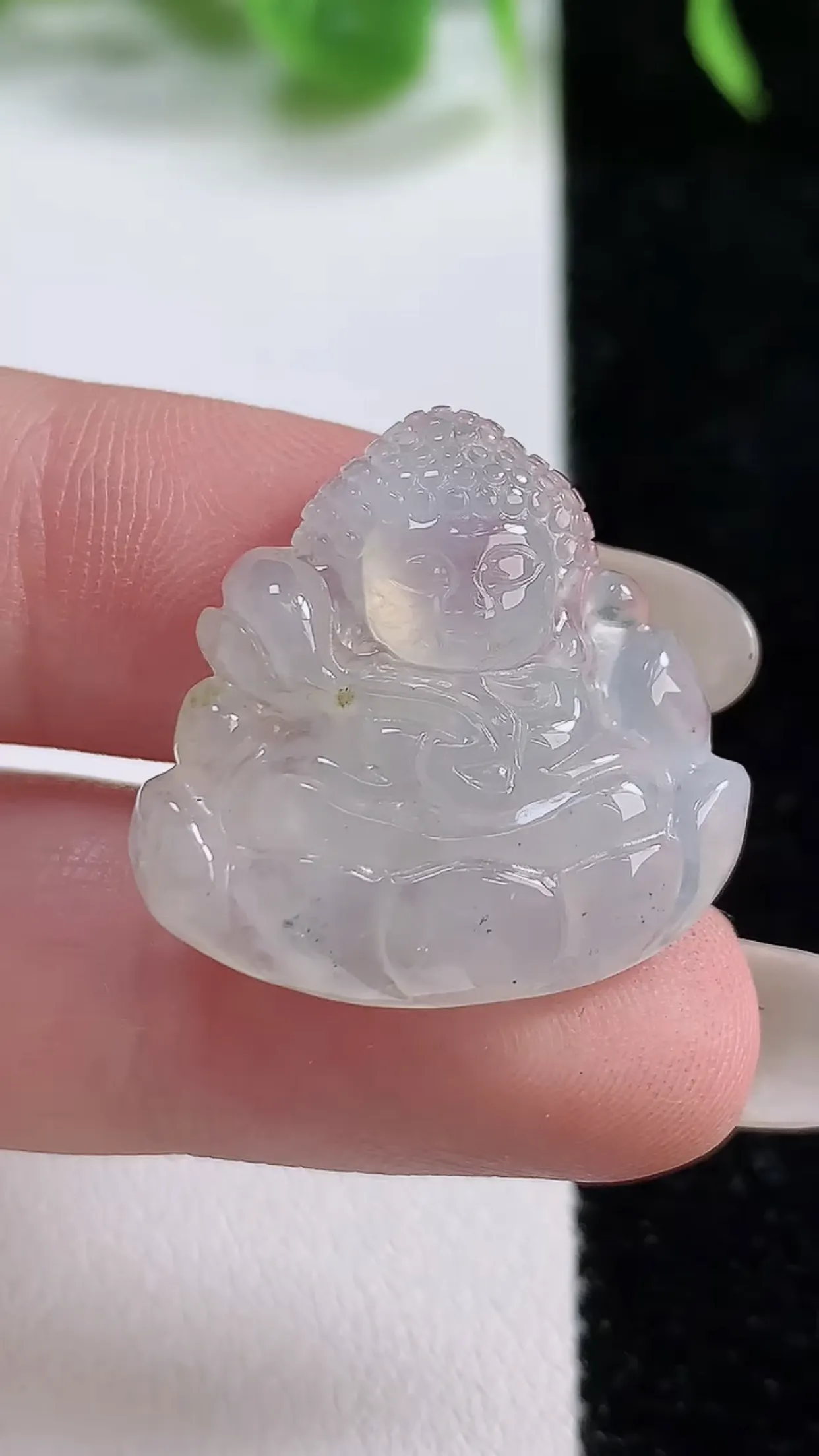 缅甸天然翡翠a货 老坑料起胶冰种 白冰宝宝佛吊坠，尺寸23.6-24.4-5.8mm  y 5.23