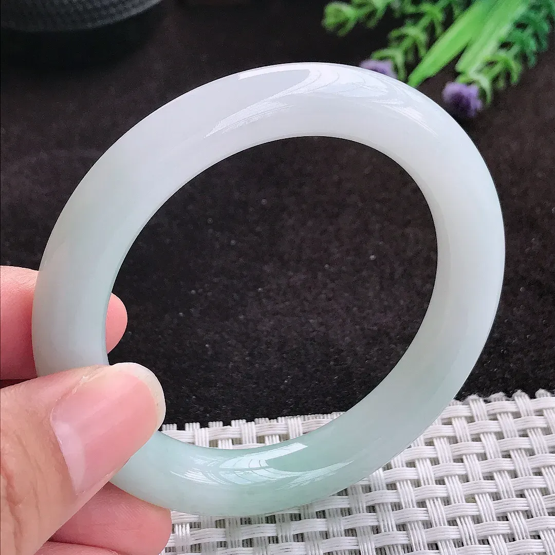 自然光54.5/10.6/10老坑秀气冰润圆条手镯玉镯子美人镯手环