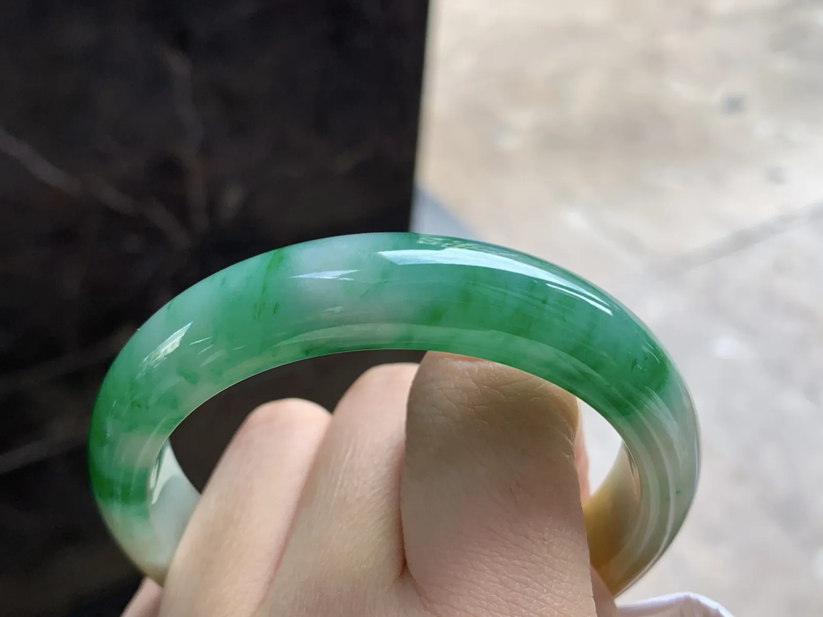 55.5-13-7.8

黄加绿手镯^_^颜色浓郁鲜艳
