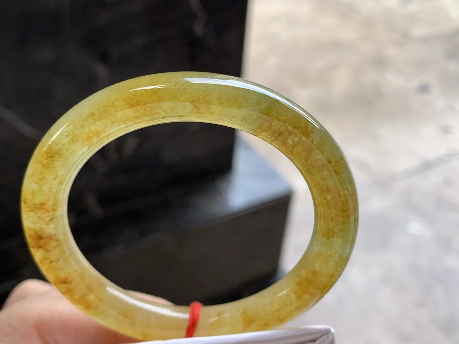 52.5-8.8

冰黄圆条手镯^_^鲜艳冰透