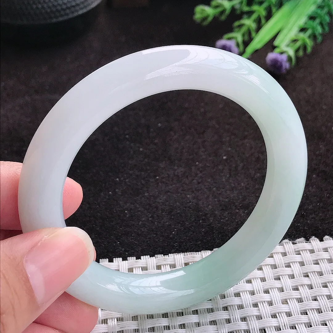自然光54.5/10.6/10老坑秀气冰润圆条手镯玉镯子美人镯手环