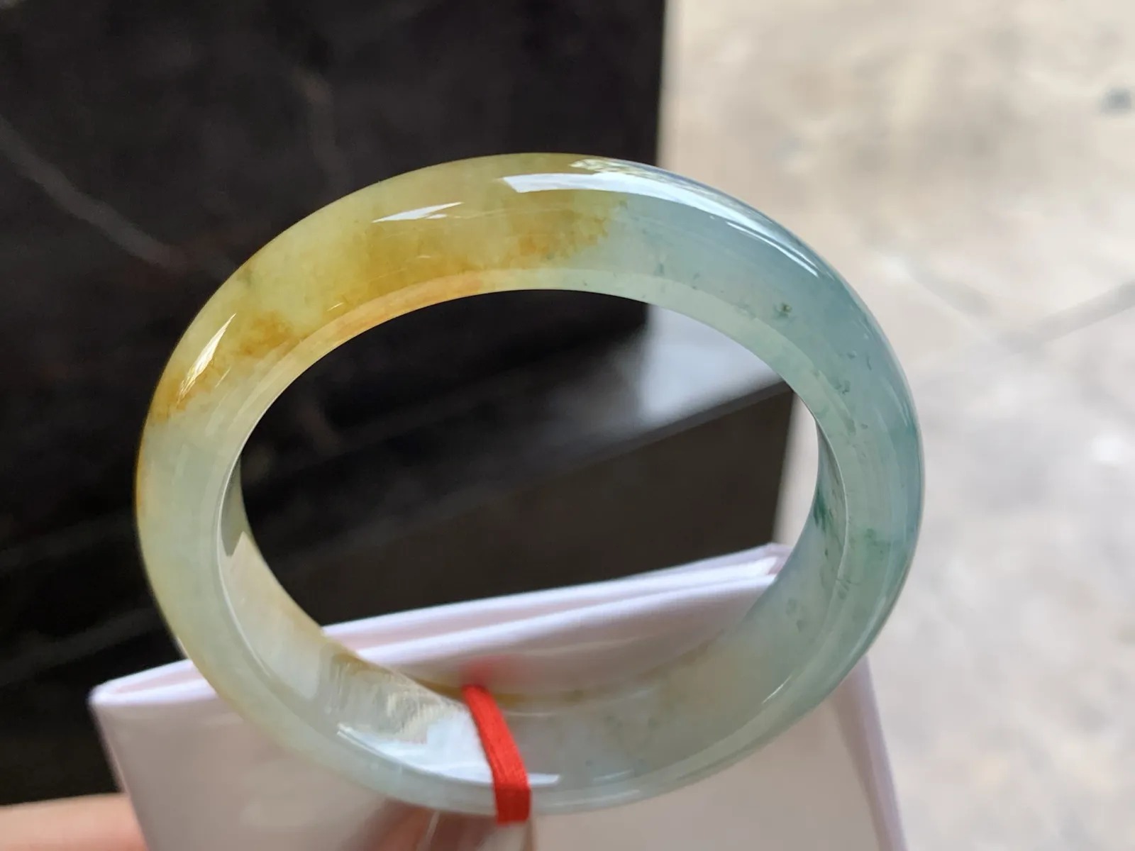 50.5-12.5-7.3

冰黄手镯^_^冰透 荧光十足
