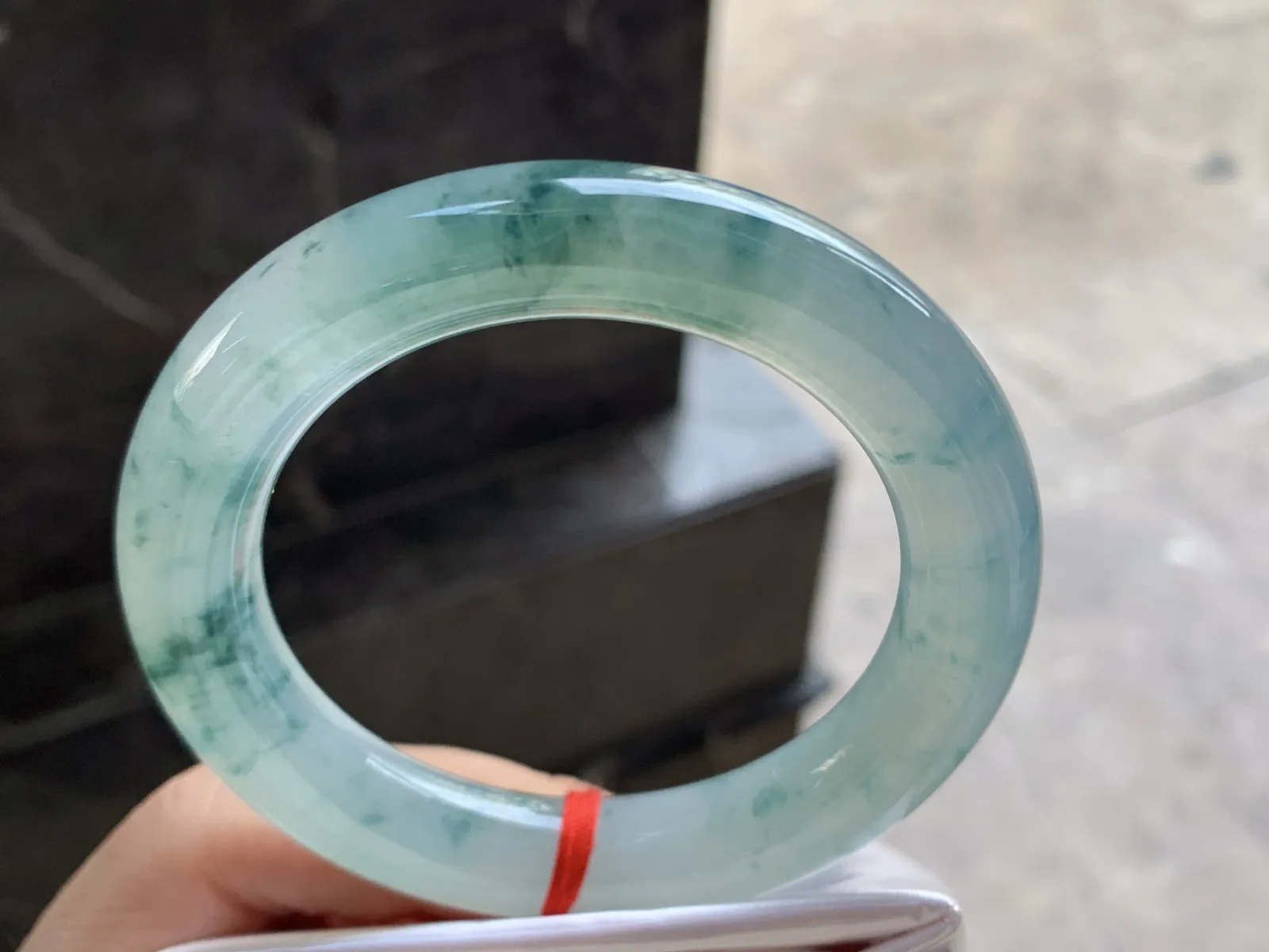 54-11

冰蓝花圆条手镯^_^飘花灵韵 冰透