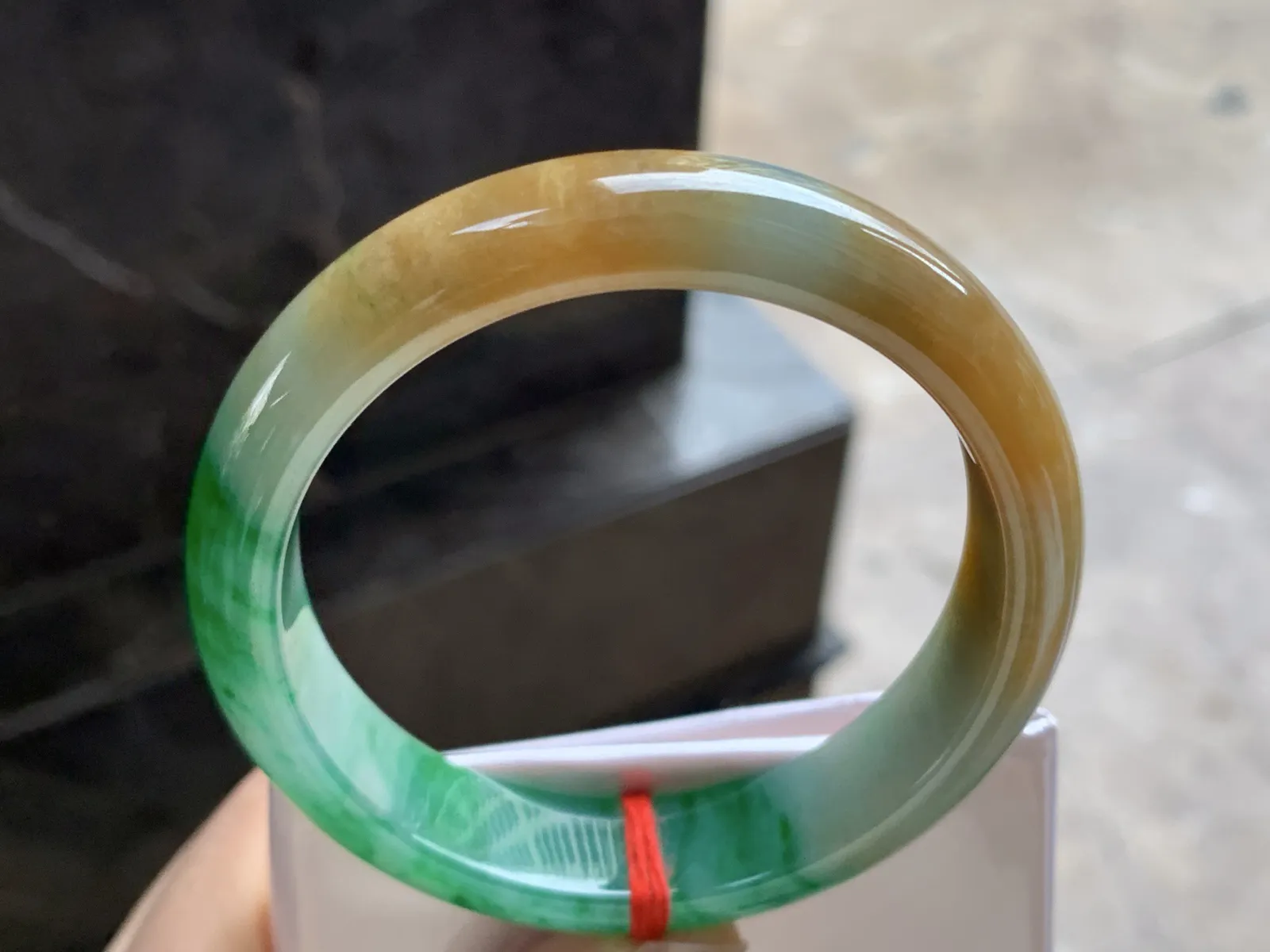 55.5-13-7.8

黄加绿手镯^_^颜色浓郁鲜艳