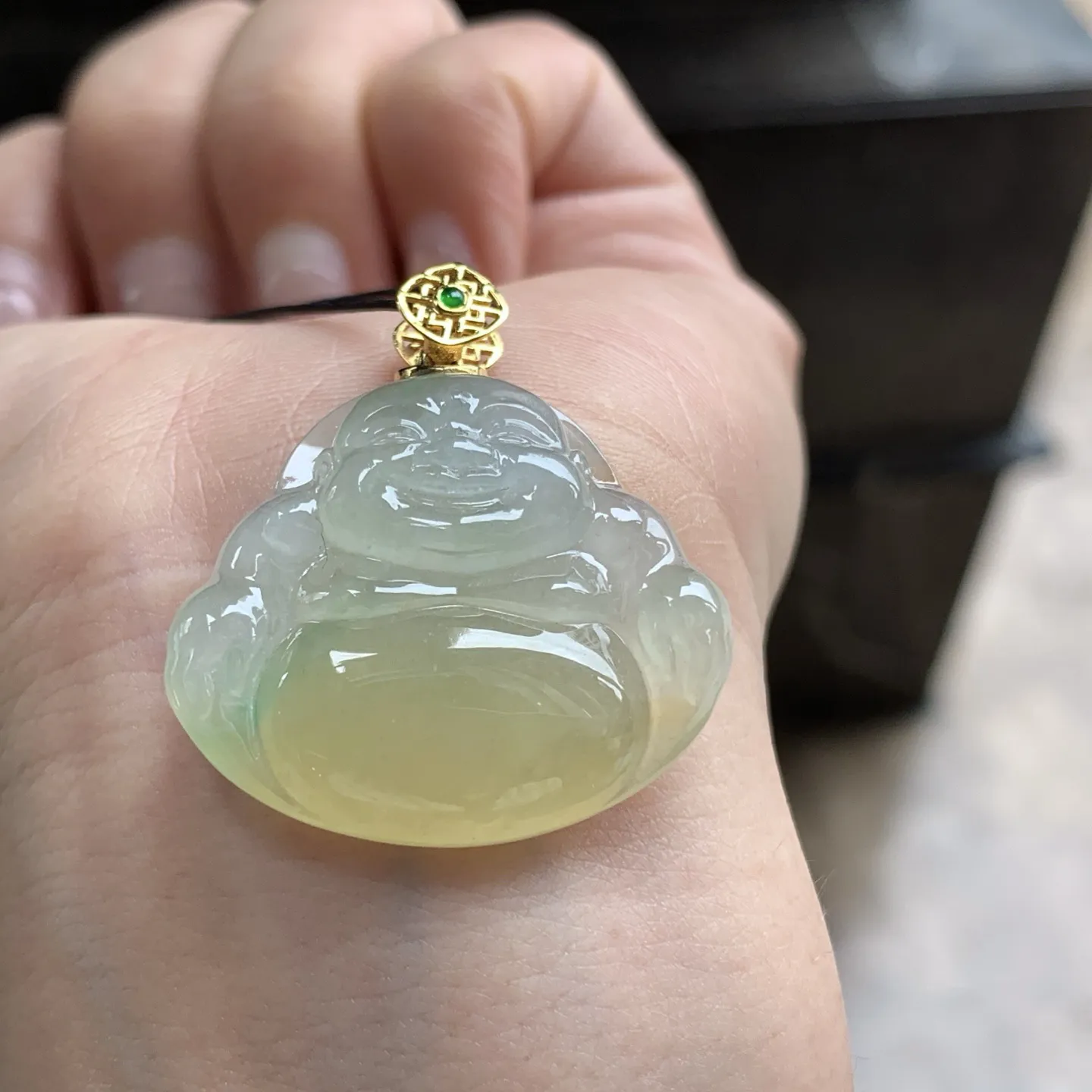 金扣冰种黄加绿佛公^_^种水足 鲜艳冰透