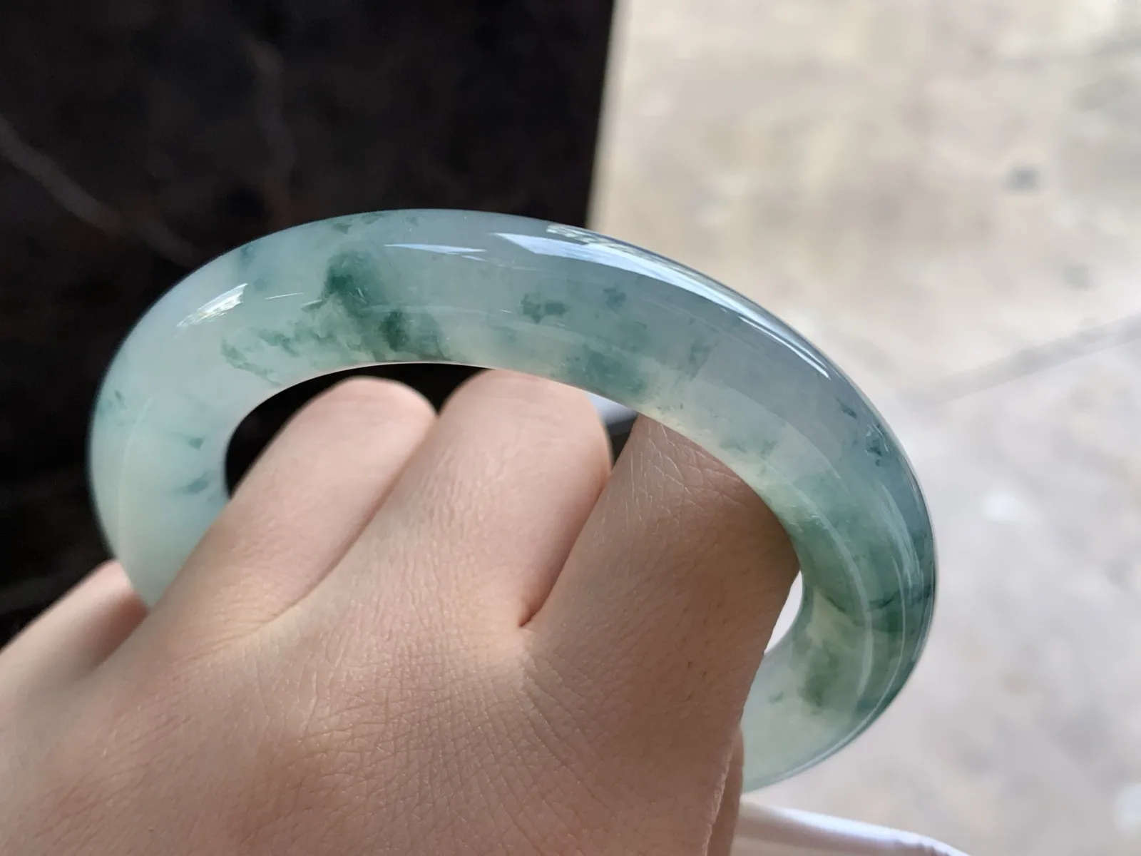 54-11

冰蓝花圆条手镯^_^飘花灵韵 冰透
