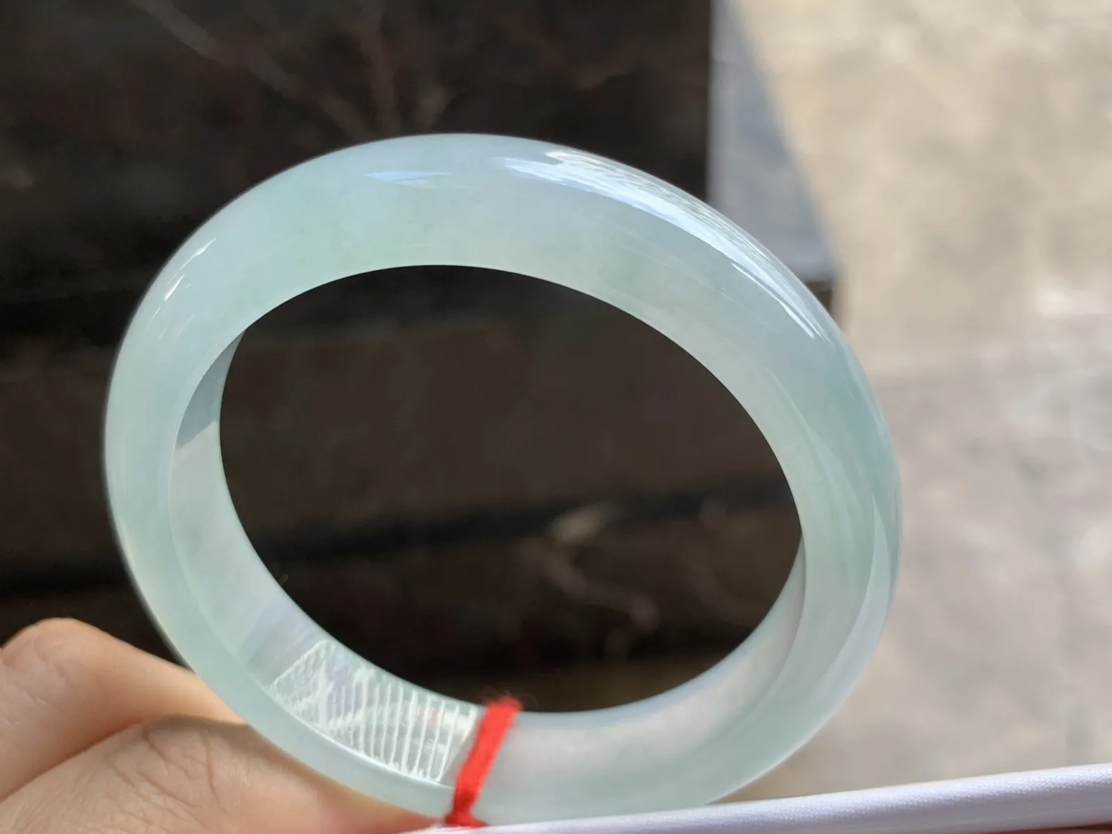 55-12.8-8.5mm
冰种晴水手镯 水润冰透 底色漂亮