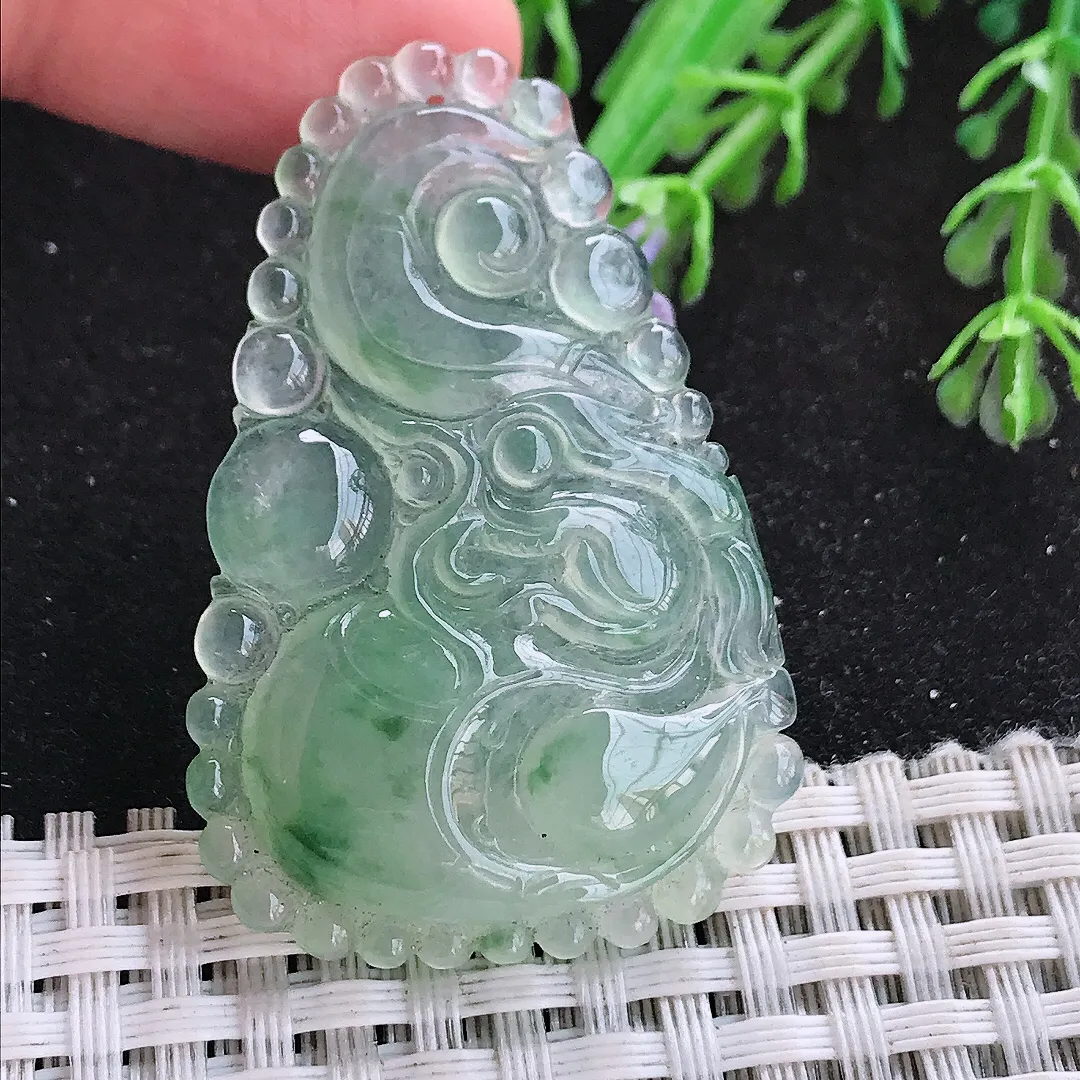 自然光47/31/6.8老坑冰透果冻胶冰晴绿如意龙挂件翡翠玉吊坠百搭