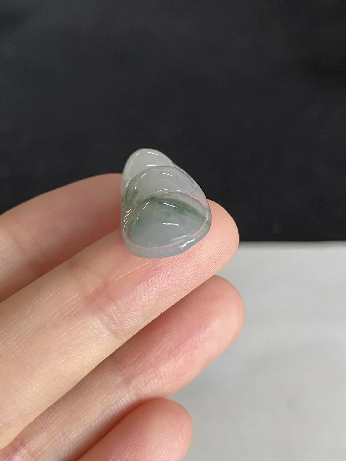 冰种翡翠，冰飘绿花四季豆，胶润冰透厚装