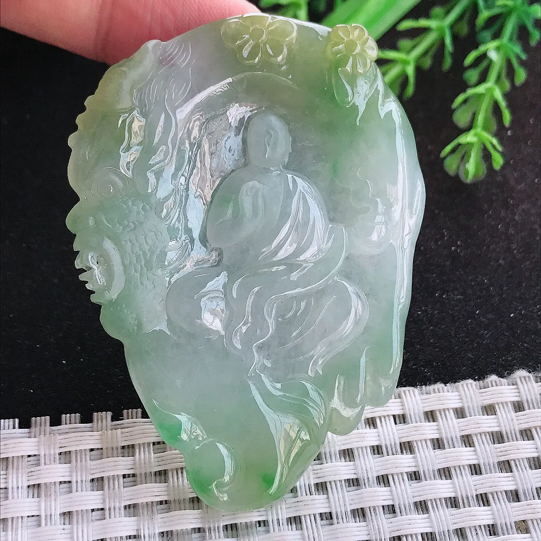 自然光64/47/5.6老坑冰胶水灵黄加绿佛魔一念挂件翡翠玉吊坠百搭