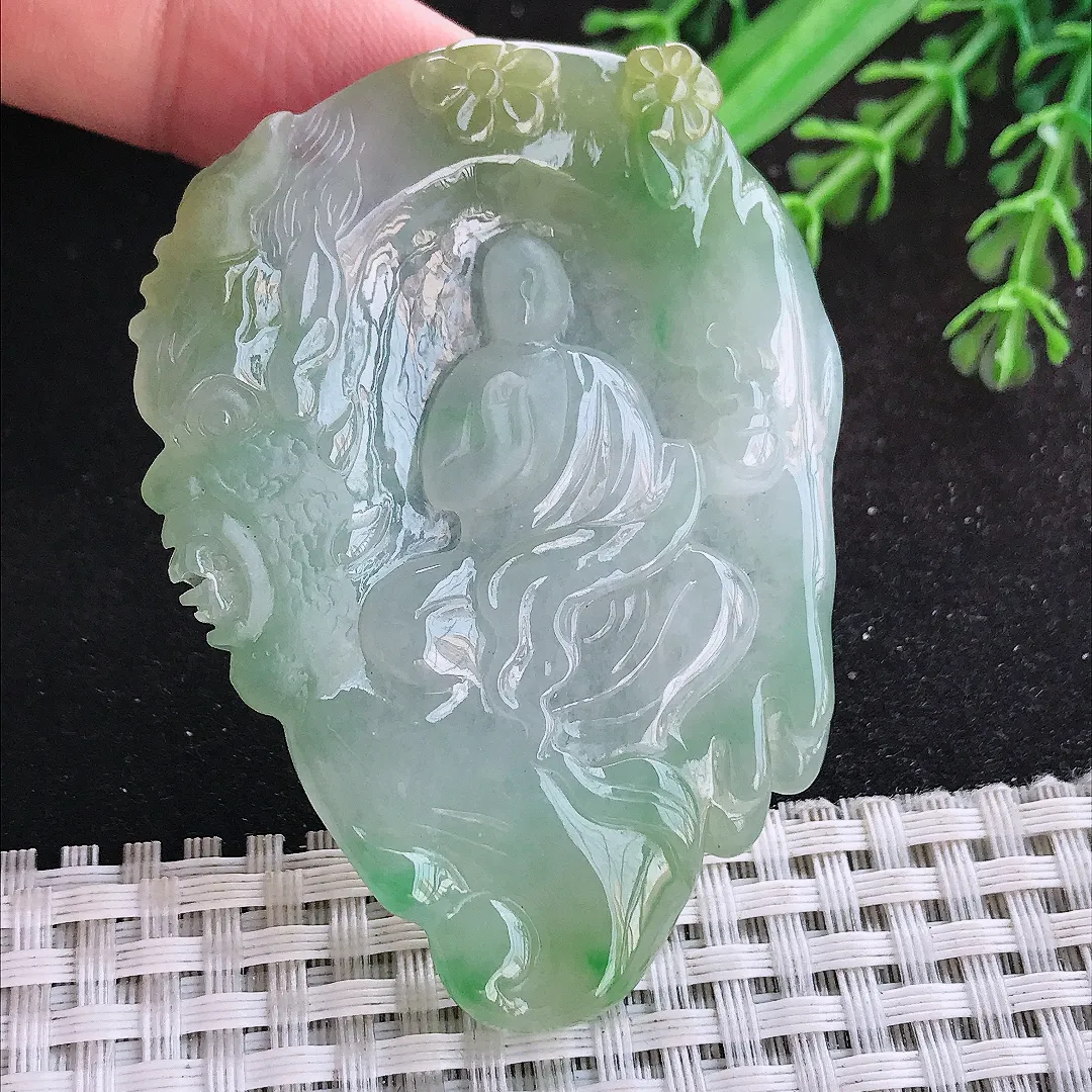 自然光64/47/5.6老坑冰胶水灵黄加绿佛魔一念挂件翡翠玉吊坠百搭