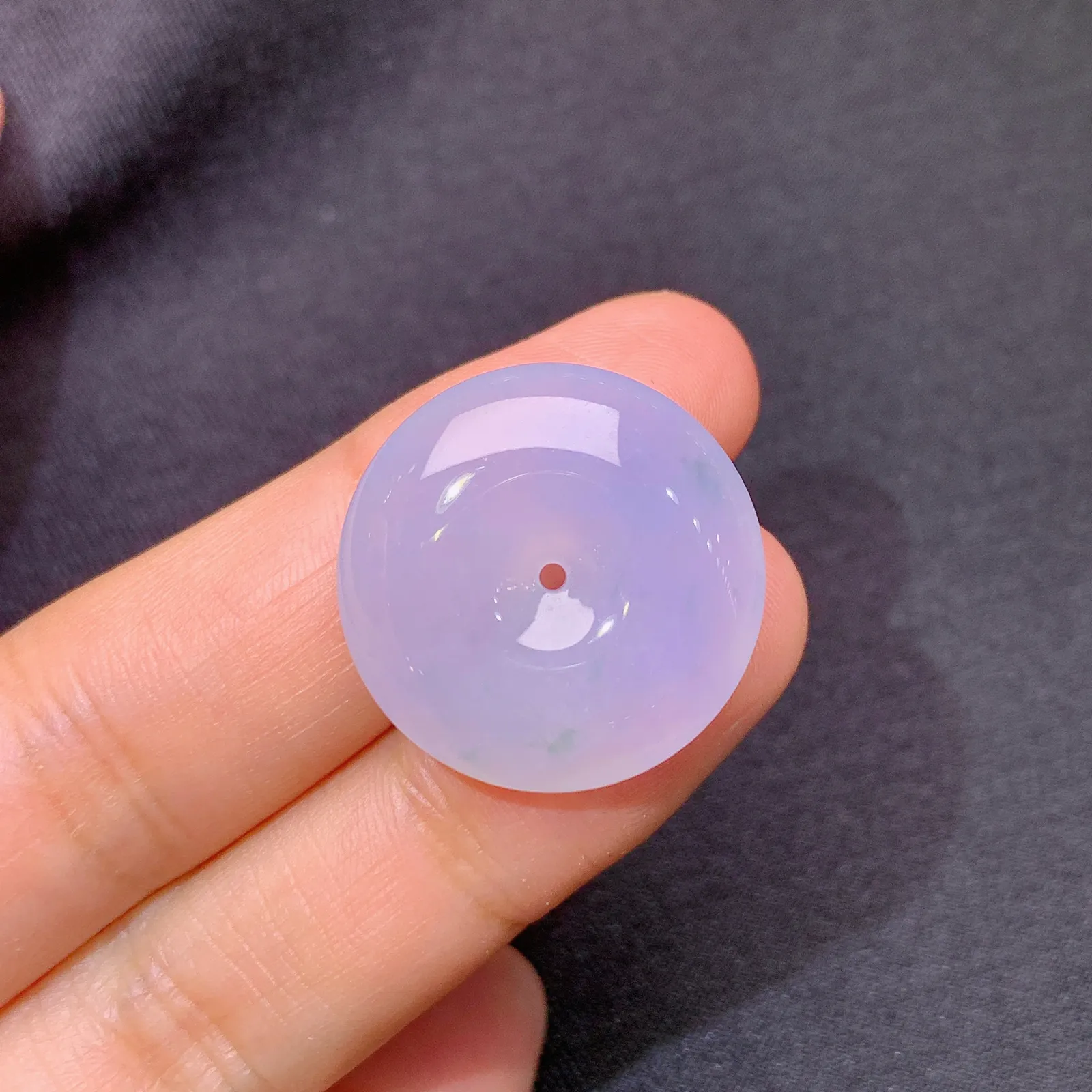 紫罗兰平安扣，温润细腻，颜色鲜艳，种水足，Xq 尺寸22.1*6.5
