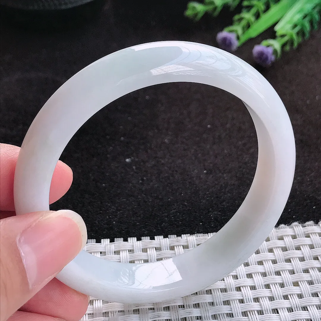 自然光57/12.4/7.8老坑精美温润洒金飘黄翡手镯玉镯子美人镯手环
