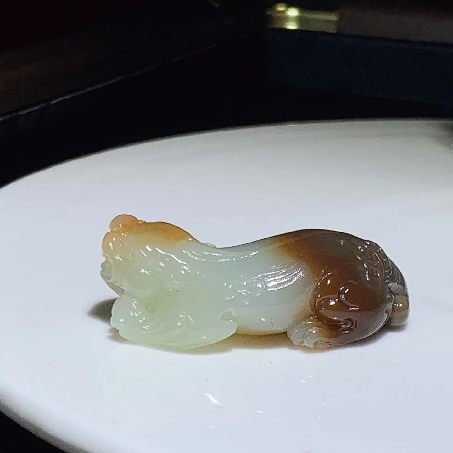 新疆和田玉且末糖招财进宝貔貅挂件。尺寸45/22/14重21.8克 玉质细腻油润 底色纯净 脂粉好，品质好。lt251014