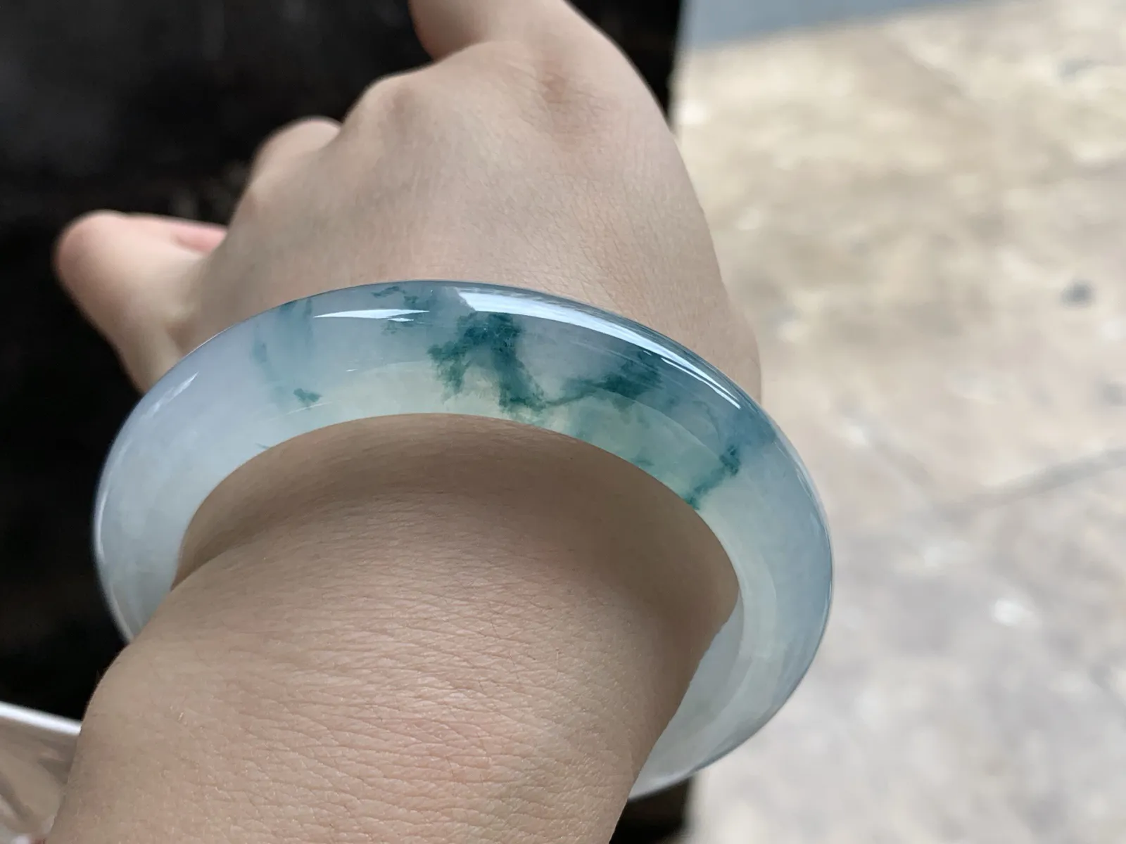 57-12.3-9.3

蓝花手镯^_^起光飘花灵韵