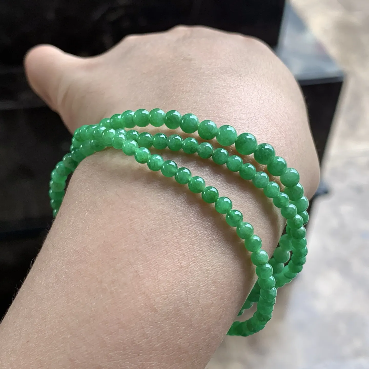 辣绿色珠串^_^鲜艳 浓郁