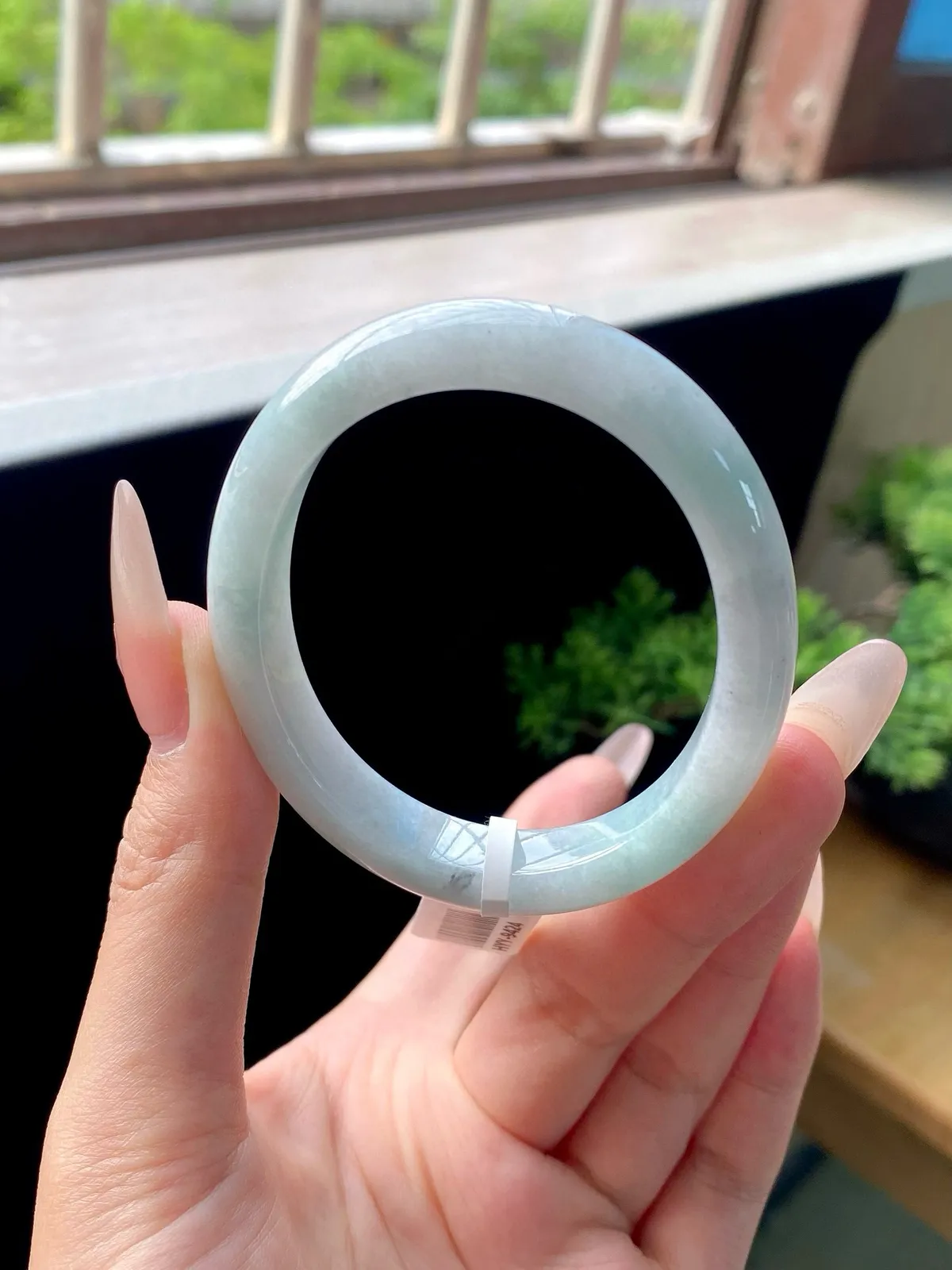 淡果绿乌鸡贵妃成品（完美）
HYY-9424
⭕️54-10.6-7.7
短径47.2mm