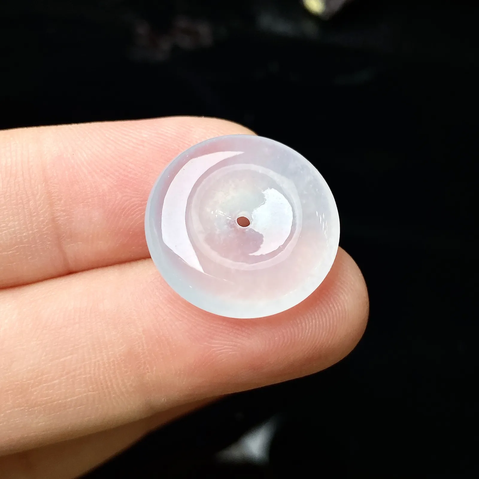 冰种平安扣，冰冰润润，玉质细腻，种水足 尺寸19.5*4.5