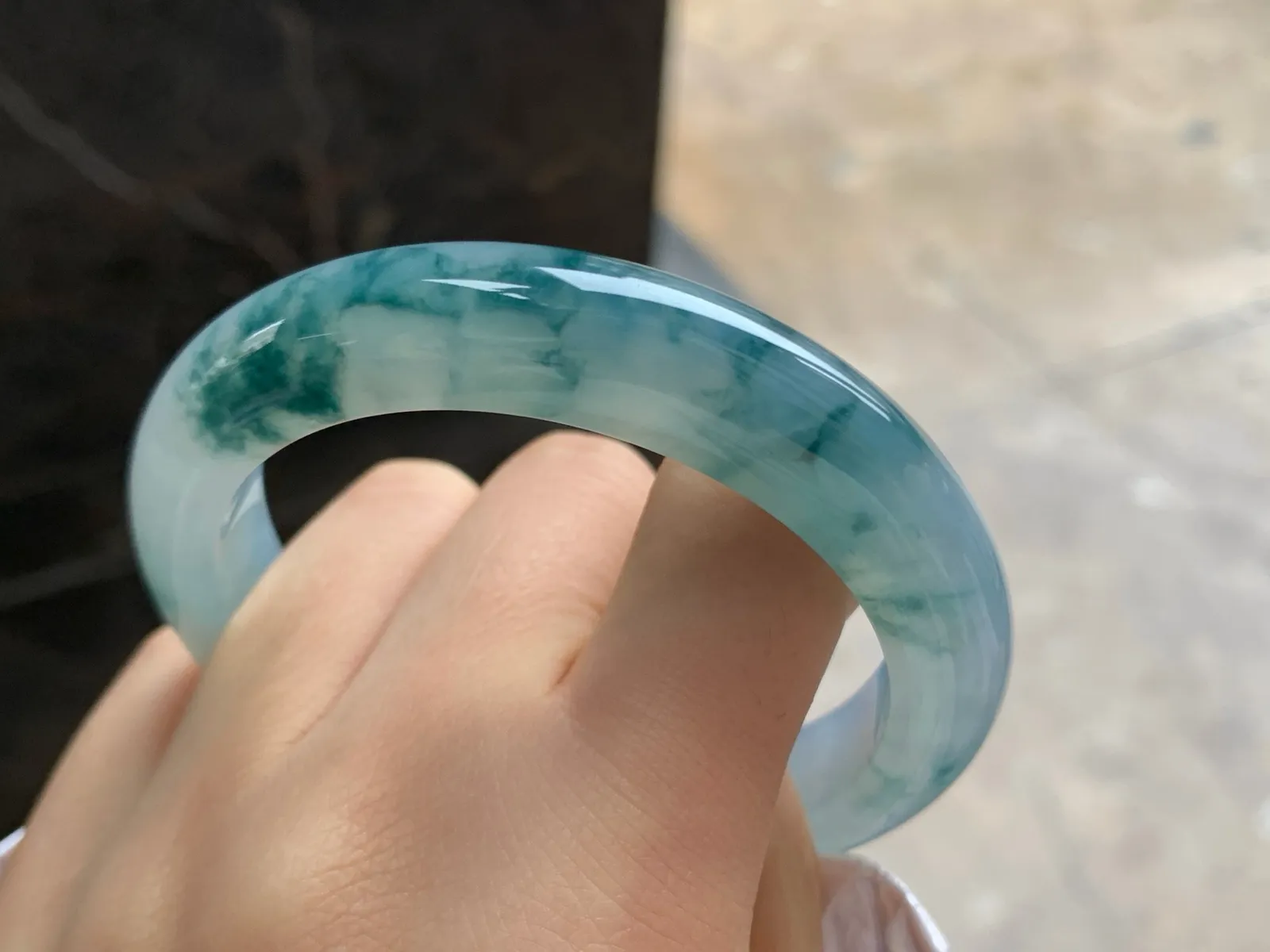 56-12-9

蓝花手镯^_^飘花灵韵