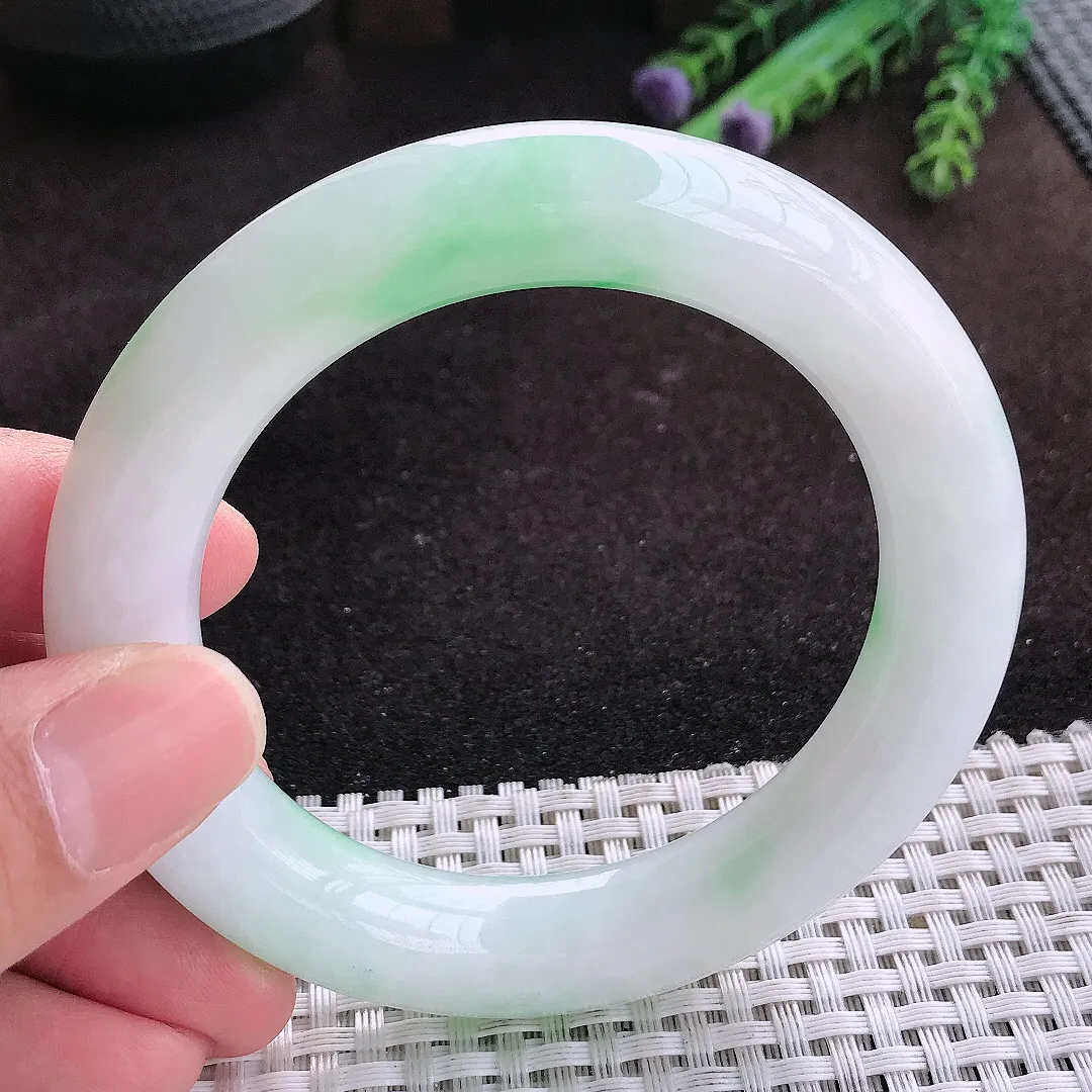 自然光56/11.8/12老坑秀气温润飘绿圆条手镯翡翠玉镯子美人镯手环