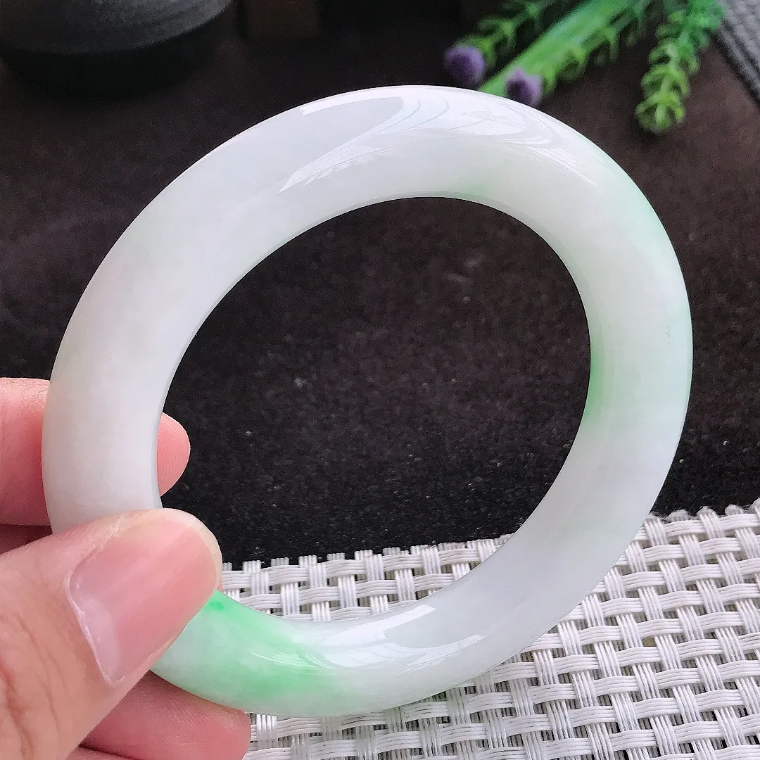 自然光56/11.8/12老坑秀气温润飘绿圆条手镯翡翠玉镯子美人镯手环