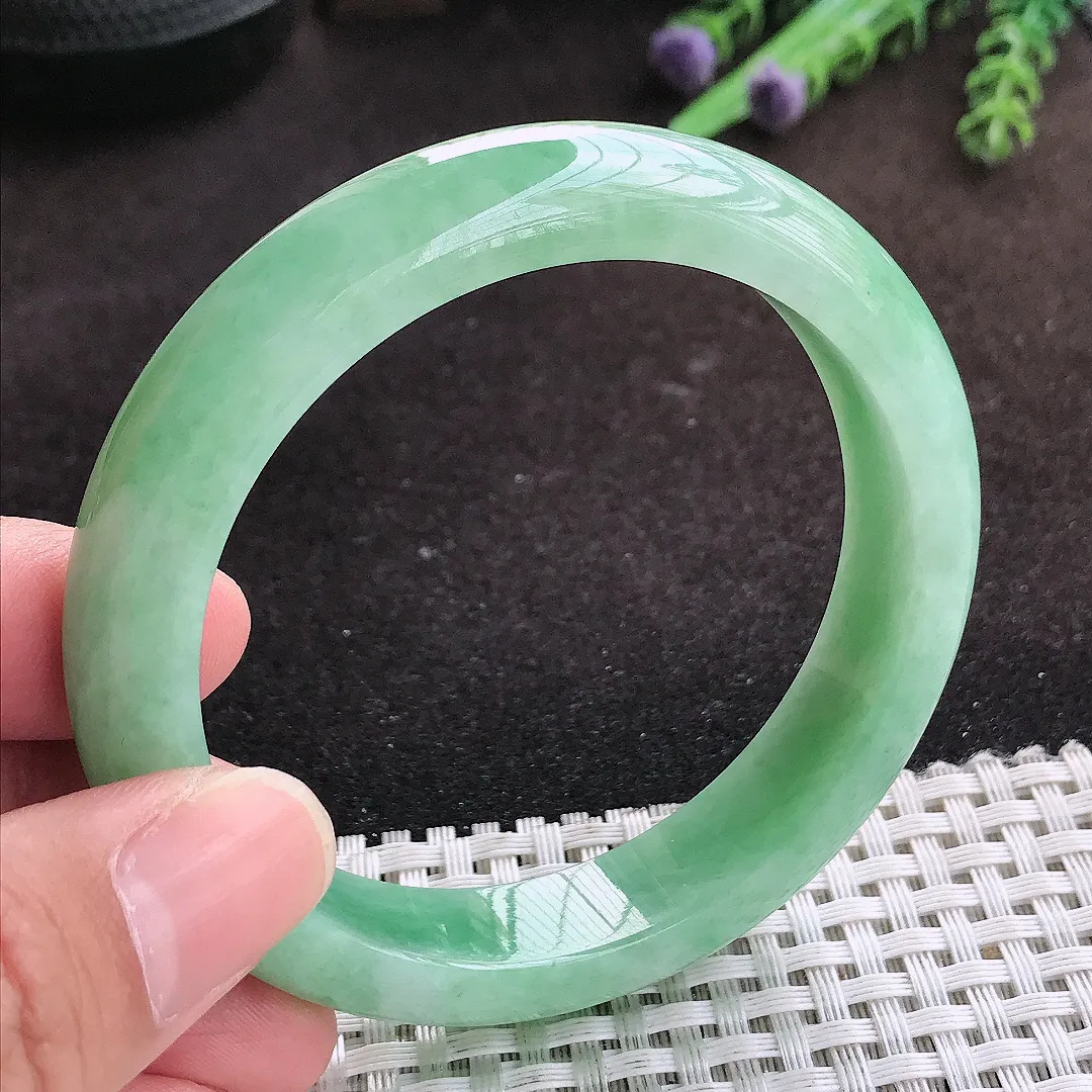 自然光56.5/12.5/8.3老坑精美温润满绿手镯翡翠玉镯子美人镯手环