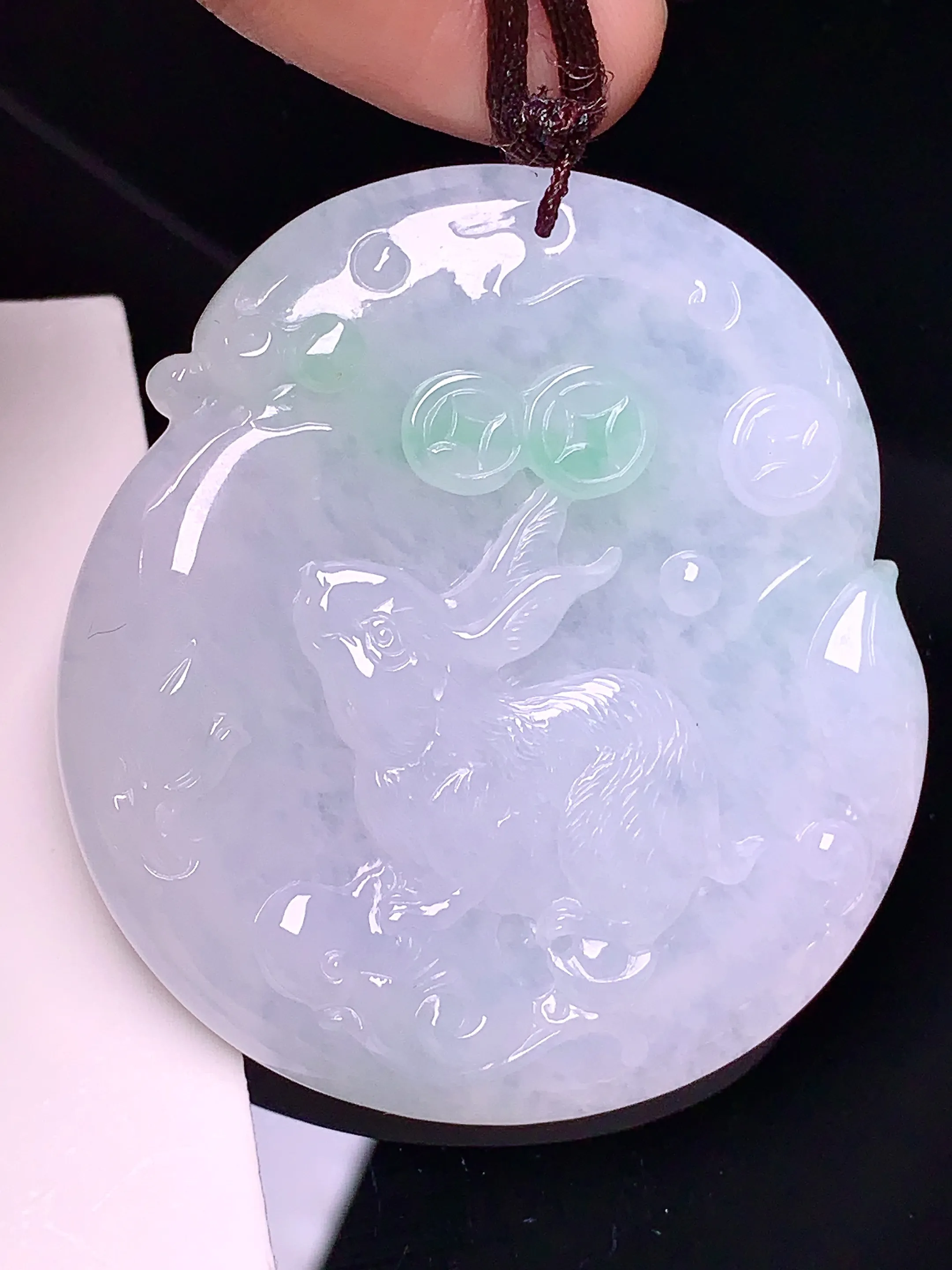 飘绿生肖兔吊坠 玉质细腻 色泽清新艳丽 整体尺寸50*45.8*5.6