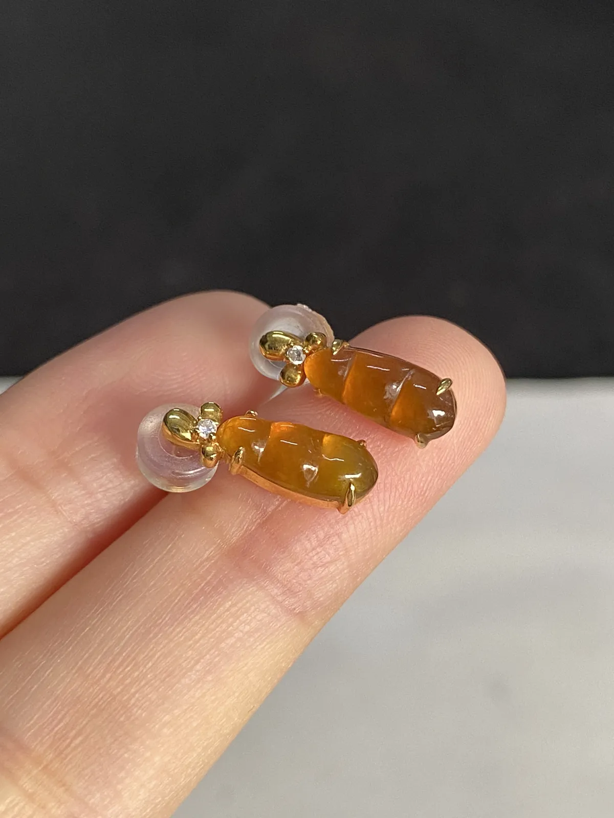 翡翠耳钉，印记：Au750,伴钻石