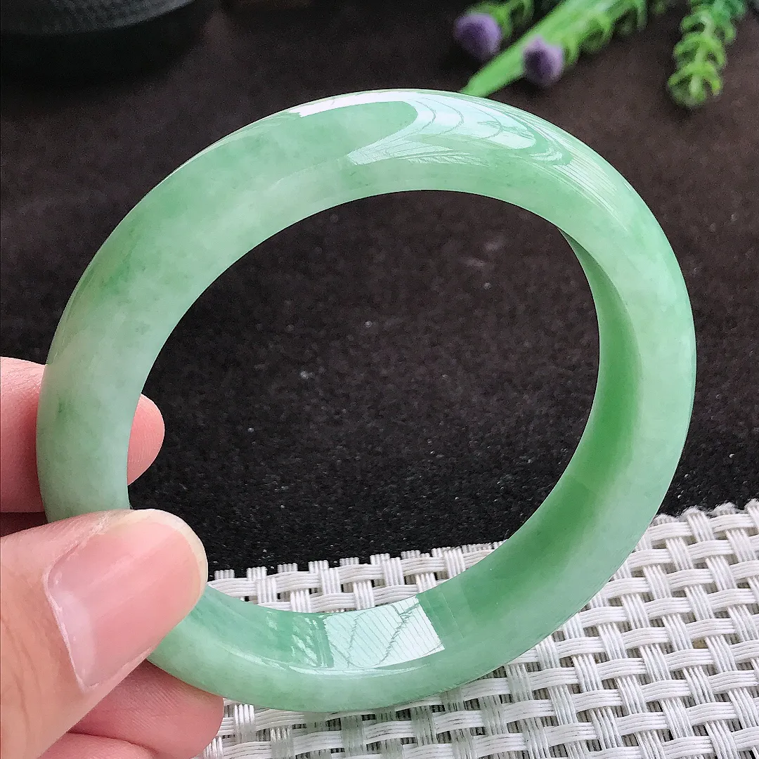 自然光56.5/12.5/8.3老坑精美温润满绿手镯翡翠玉镯子美人镯手环