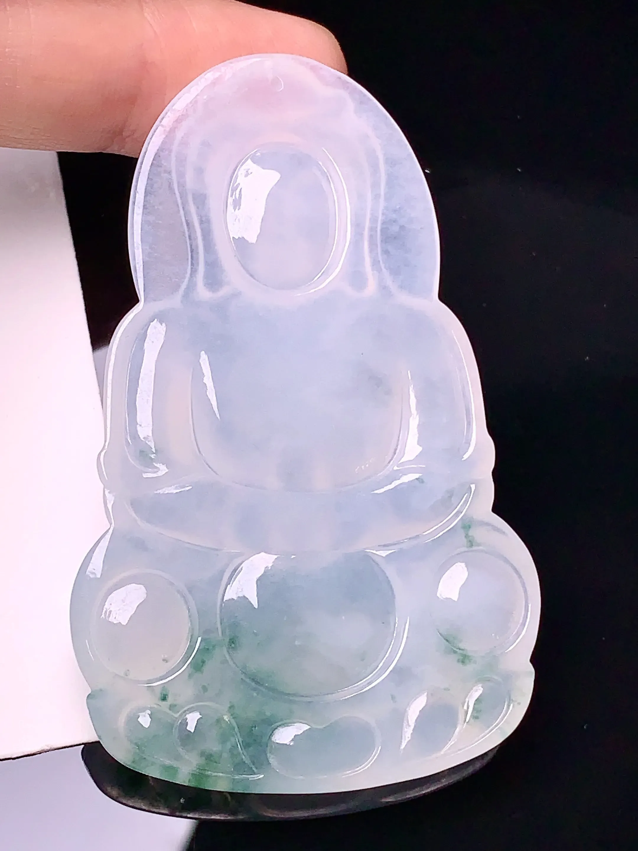 飘绿观音吊坠 玉质细腻 色泽清新艳丽 整体尺寸62*39.2*5.3
