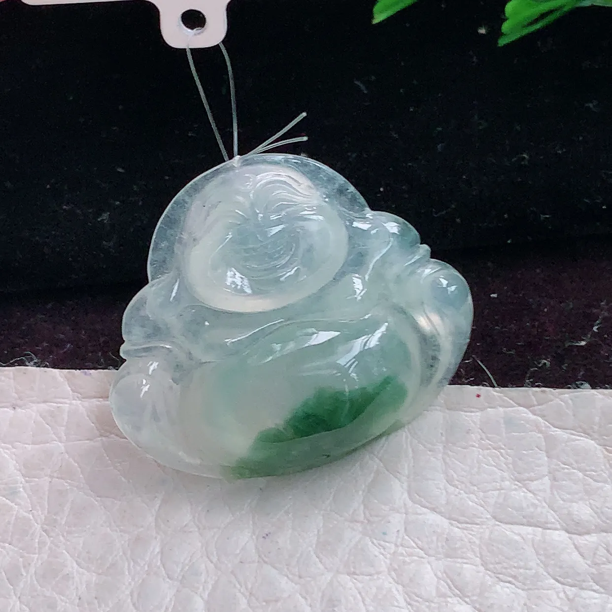 axm实拍24*28.5*5 天然翡翠飘花佛公 开心佛锁骨坠 玉吊坠
