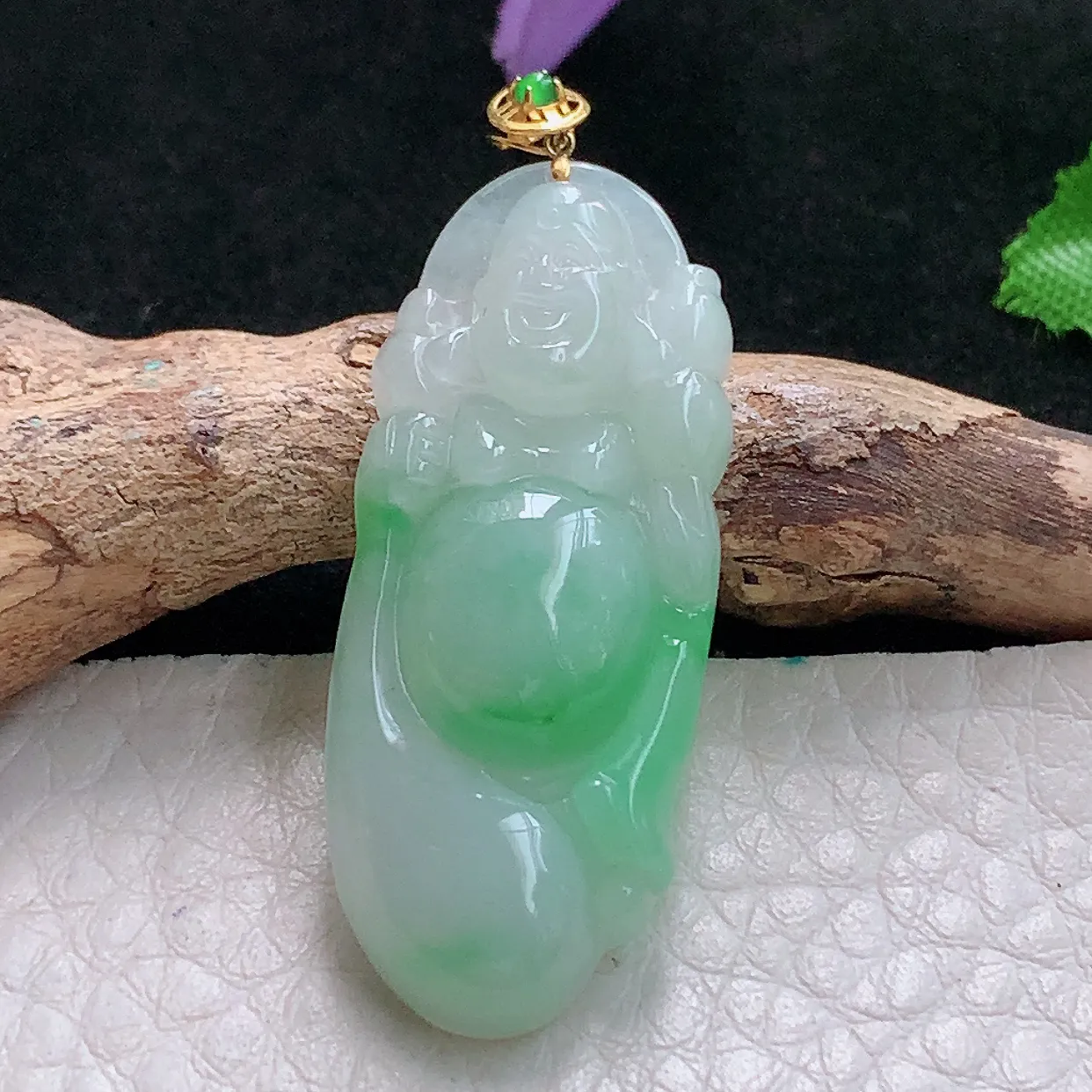 x54实拍37*15.8*5.5老坑天然翡翠飘绿站佛 玉佛玉挂件 玉吊坠