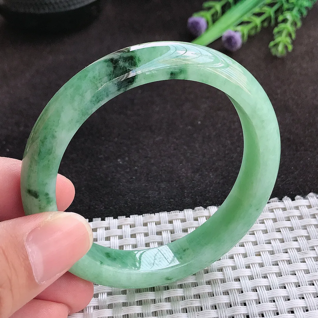 自然光55.5/11.4/8.3老坑精美温润飘花手镯翡翠玉镯子美人镯手环