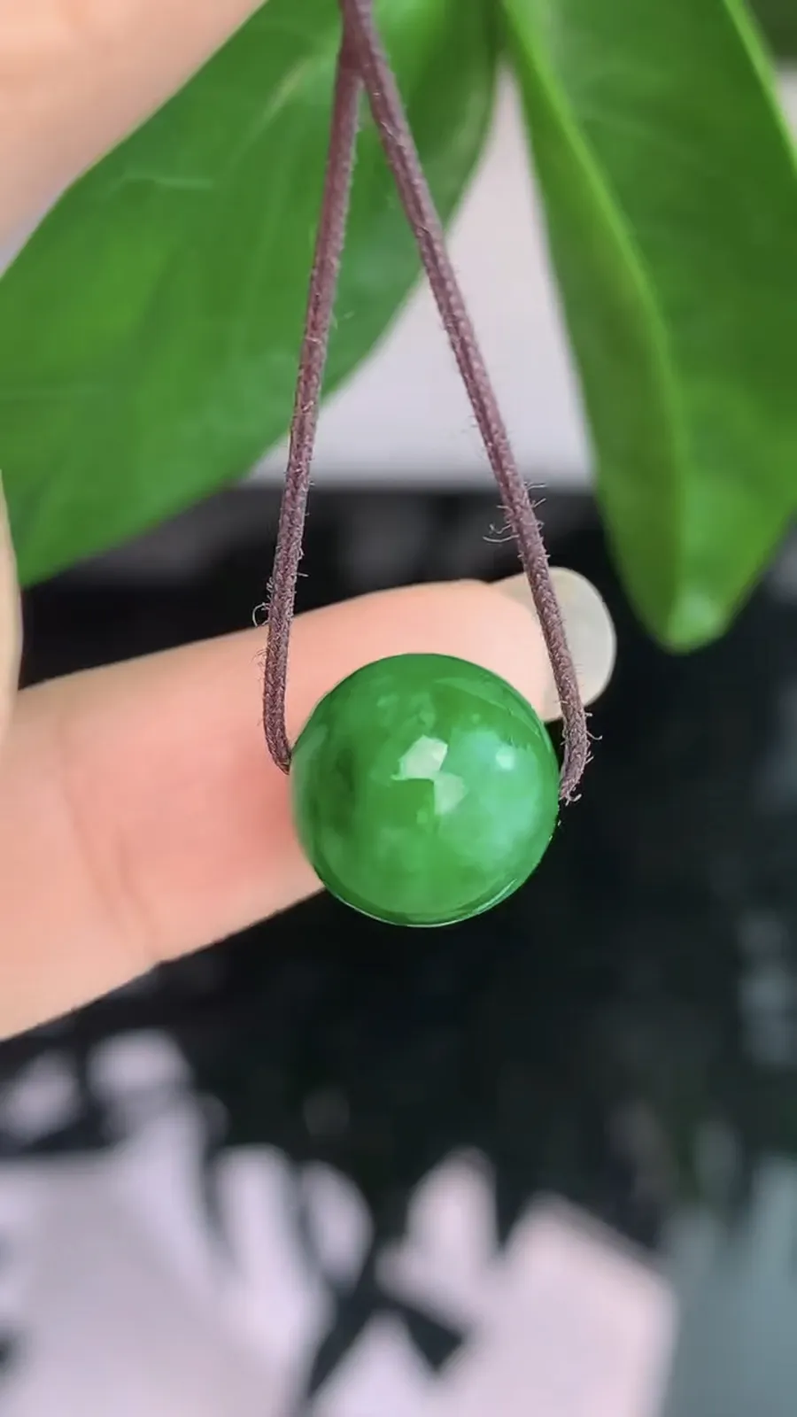 天然A货翡翠-冰糯种满绿胶感圆珠玉坠吊坠1012-281，尺寸11，重量2.00g