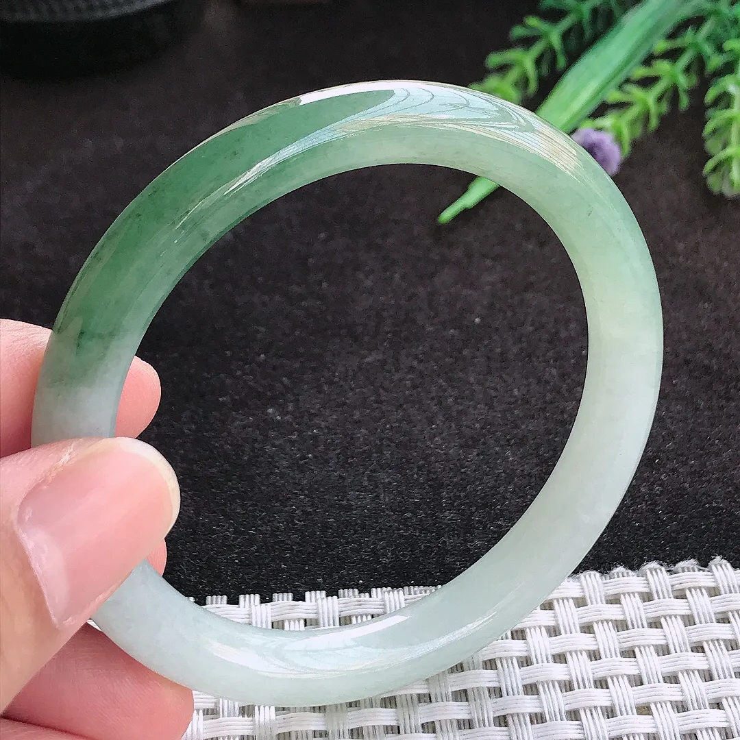 自然光55.8/8.6/8.2老坑冰润起胶油绿圆条手镯翡翠玉镯子美人镯手环