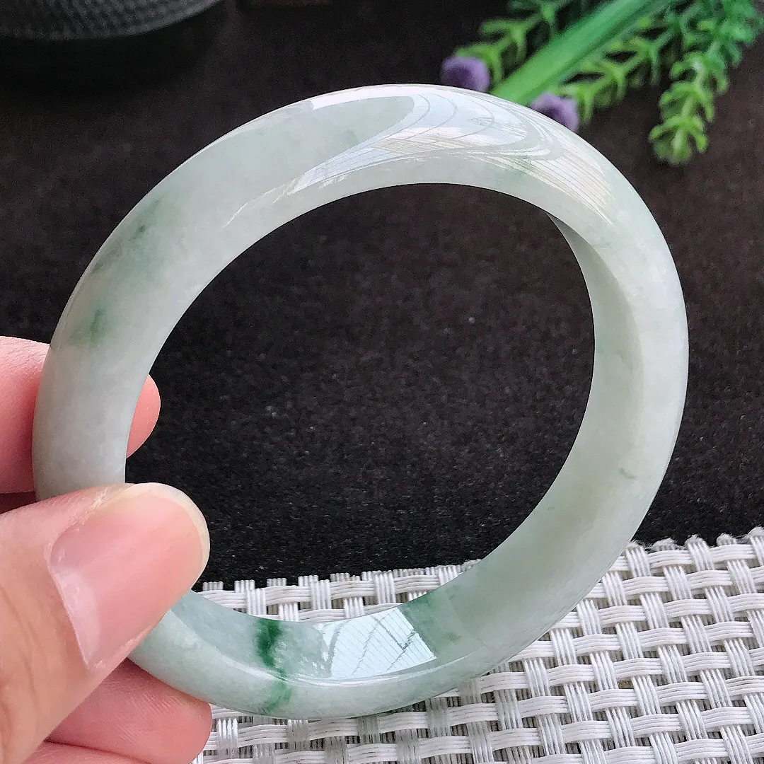 自然光57.8/13/8.3老坑精美温润飘花宽边手镯翡翠玉镯子美人镯手环