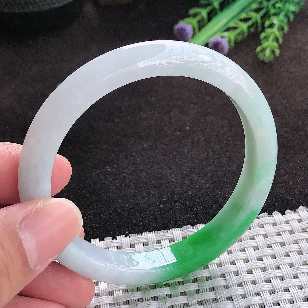 自然光56.5/9.8/7.7老坑精美温润飘阳绿手镯翡翠玉镯子美人镯手环