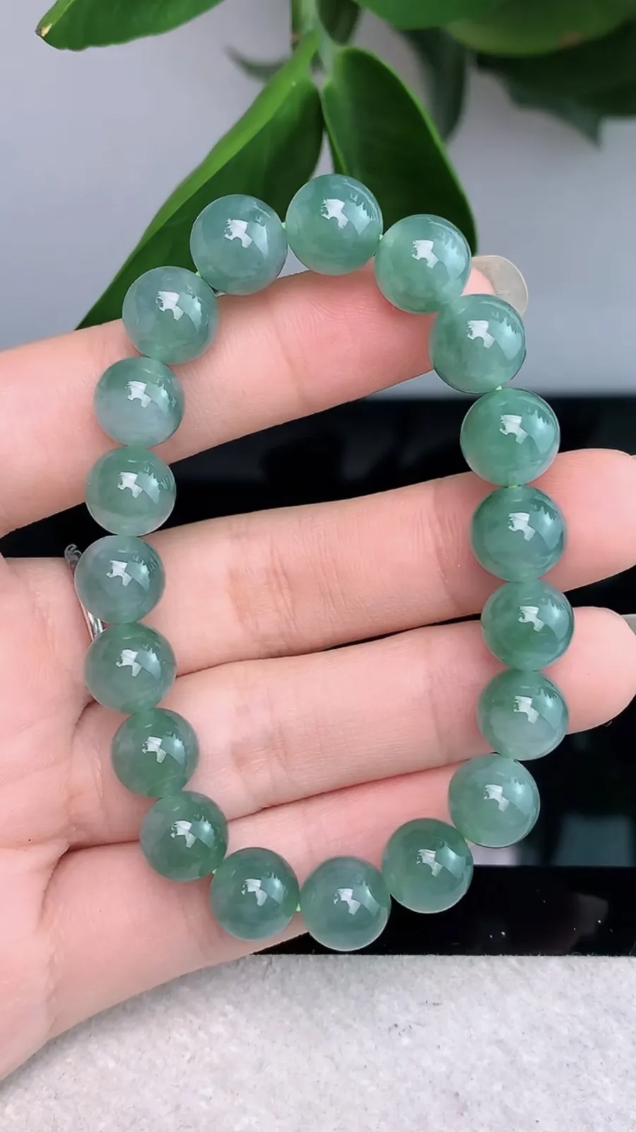 天然A货翡翠-冰糯种飘花胶感圆珠手串1017-281，尺寸取大9，重量30.00g