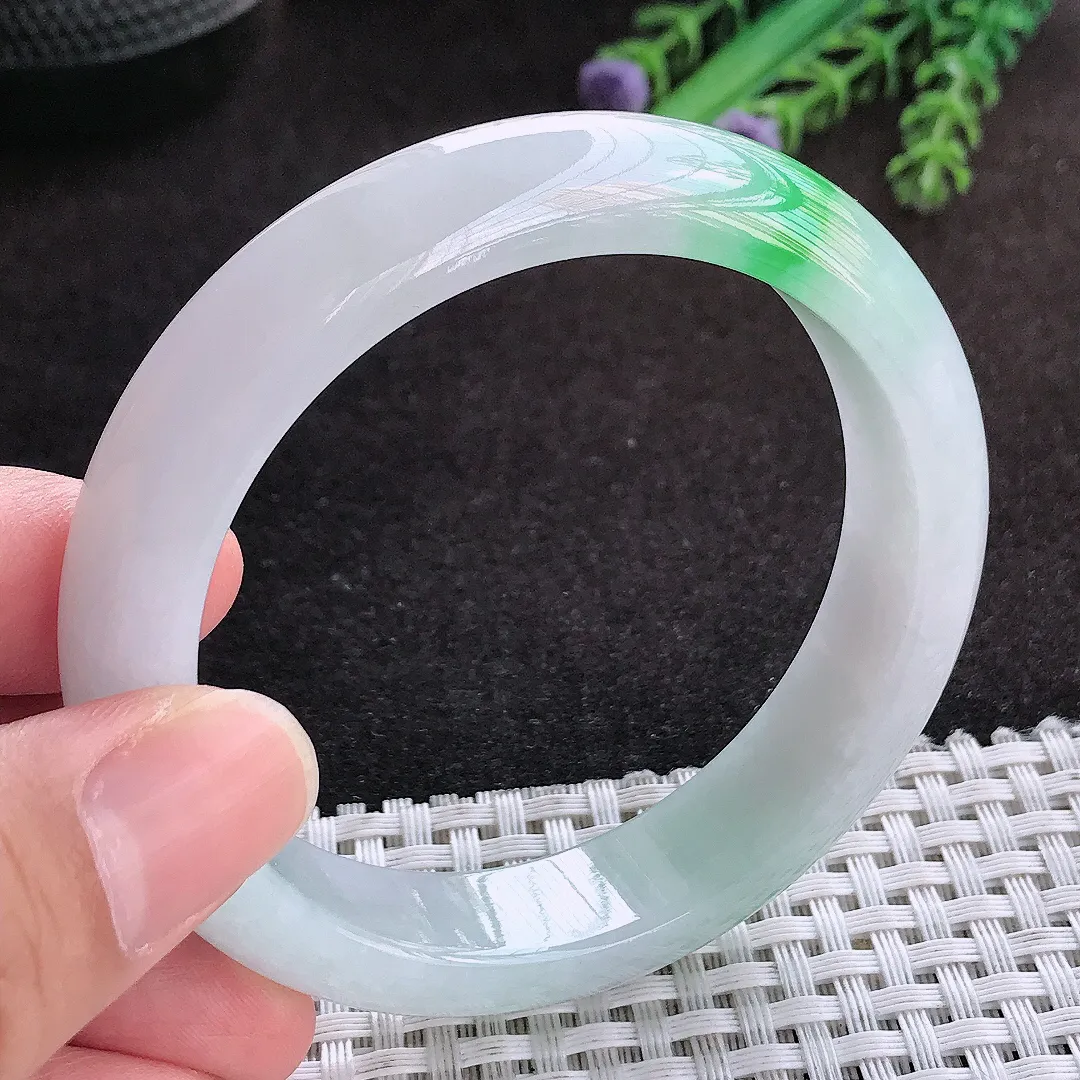 自然光55.5/13/8.2老坑冰润起胶白底青飘阳绿手镯翡翠玉镯子手环