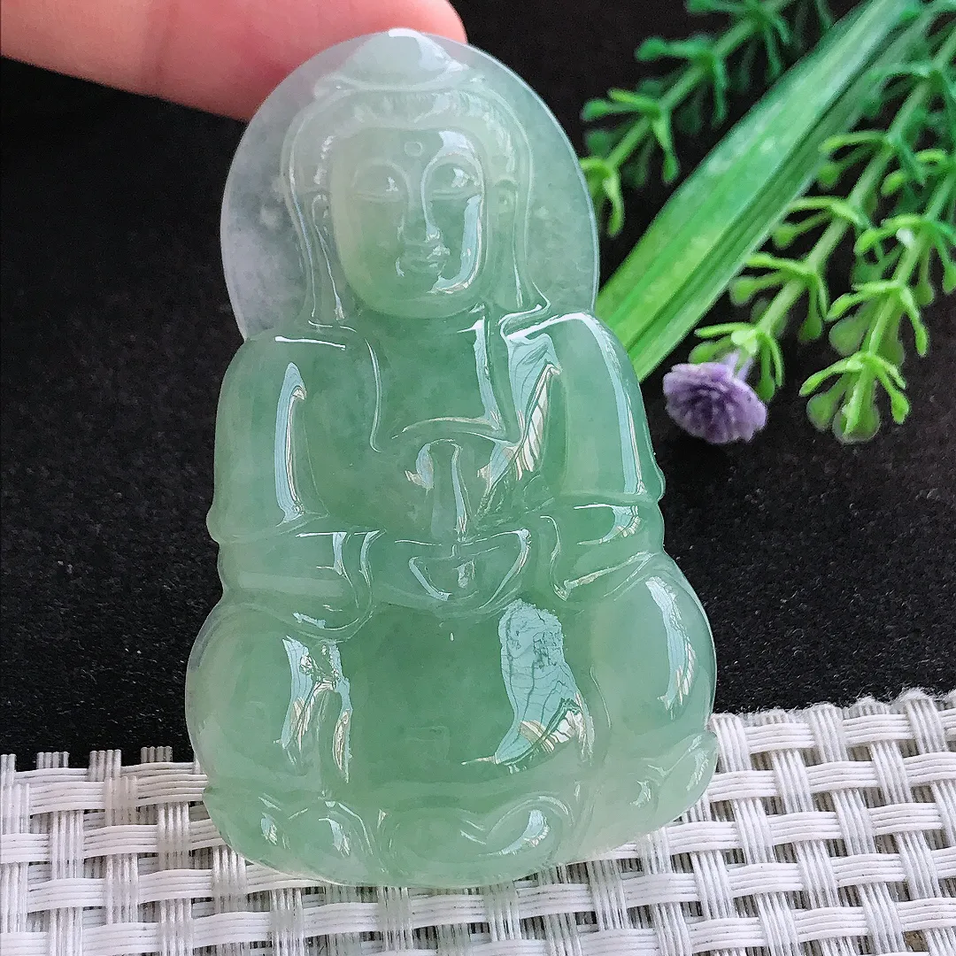 自然光68/42/7.8老坑冰胶水灵冰晴满绿观音菩萨挂件翡翠玉吊坠百搭