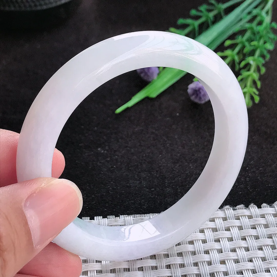 自然光52.8/10.5/8.3老坑秀气冰润月光白手镯翡翠玉镯子美人镯手环