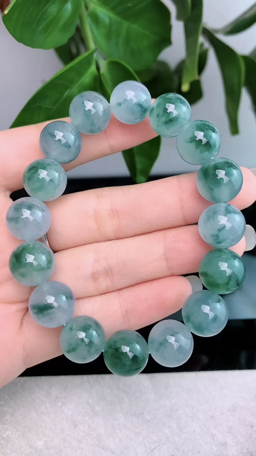 天然A货翡翠-冰润飘花胶感圆珠手串手链1012-281，尺寸取大12.5，重量56.70g