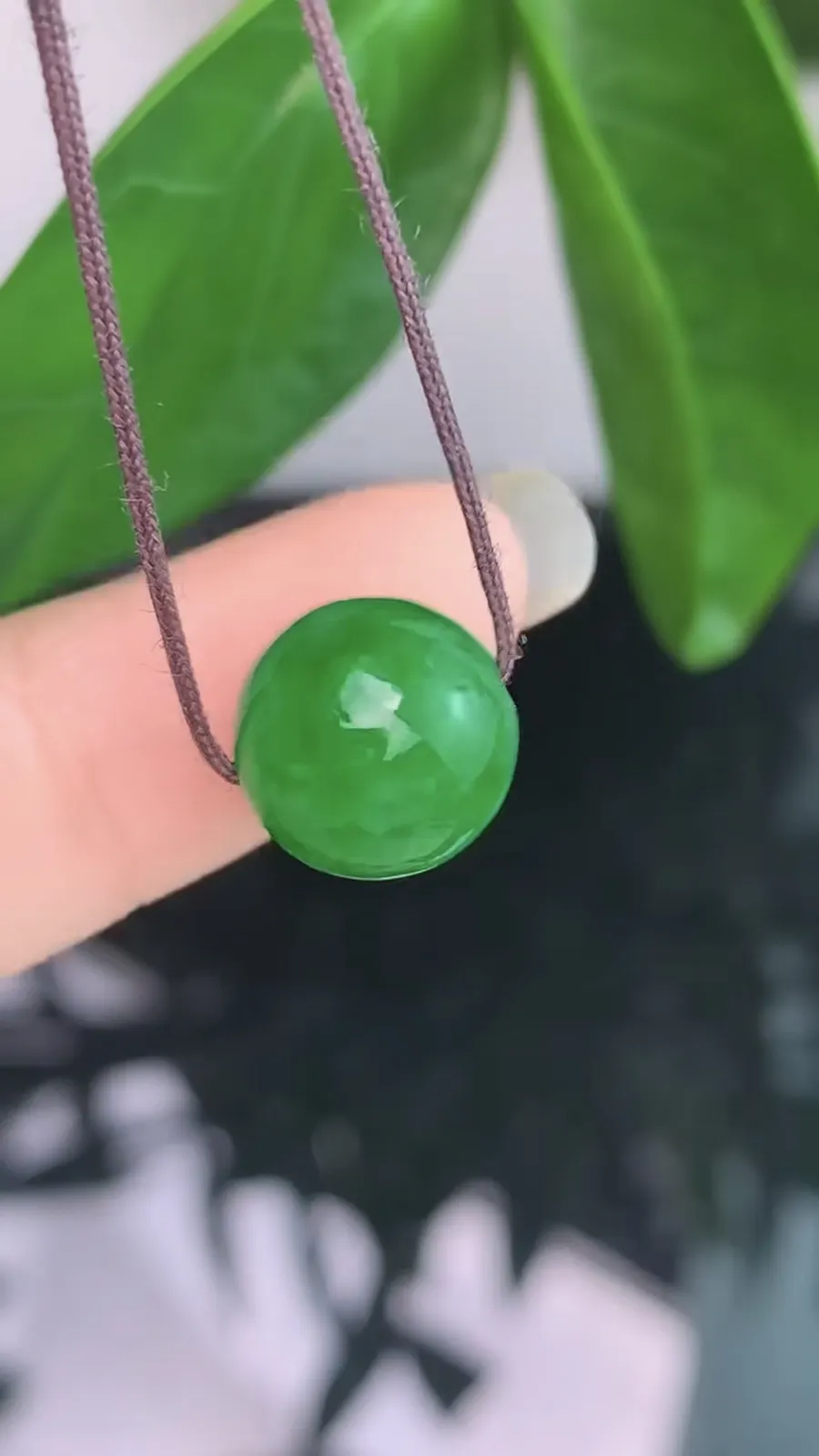 天然A货翡翠-冰糯种满绿胶感圆珠玉坠吊坠1012-281，尺寸11，重量2.00g